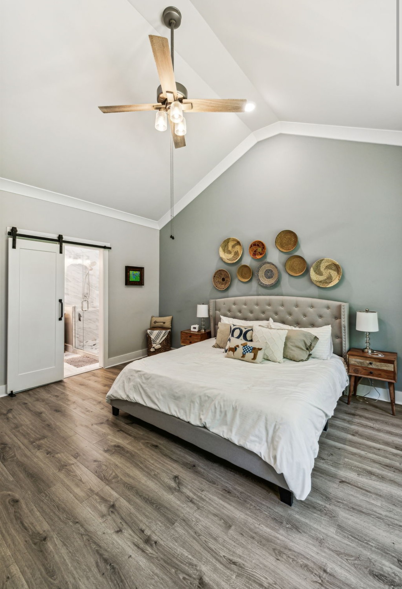 199 Lakeview Trl