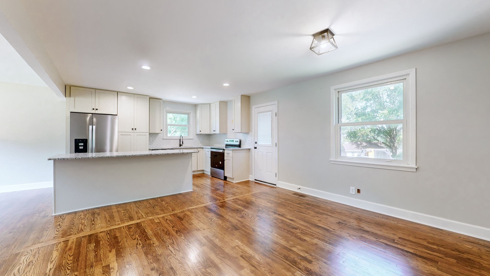 300 Williamsburg Rd