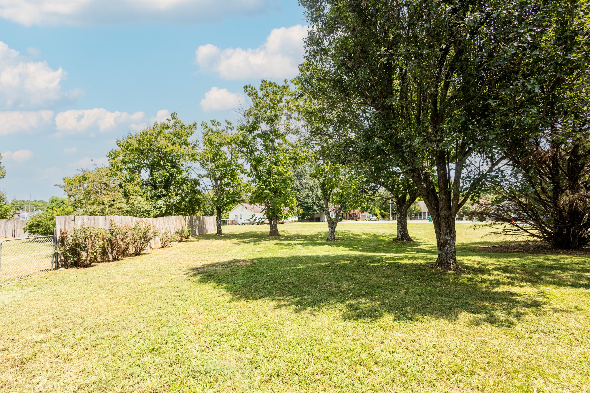 211 Bluewater Ct
