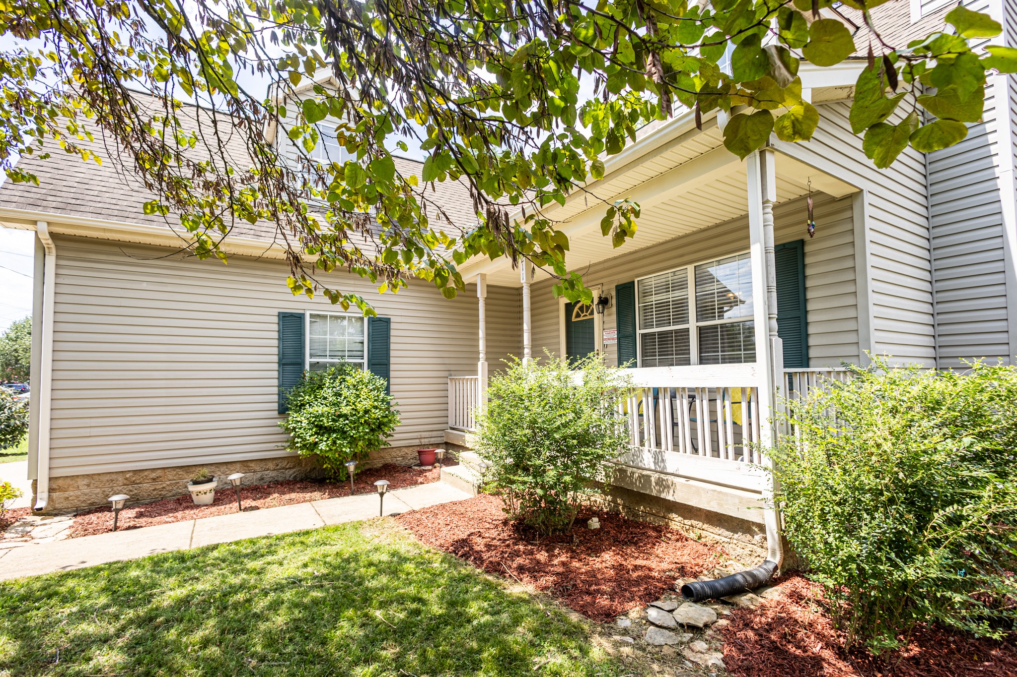 211 Bluewater Ct