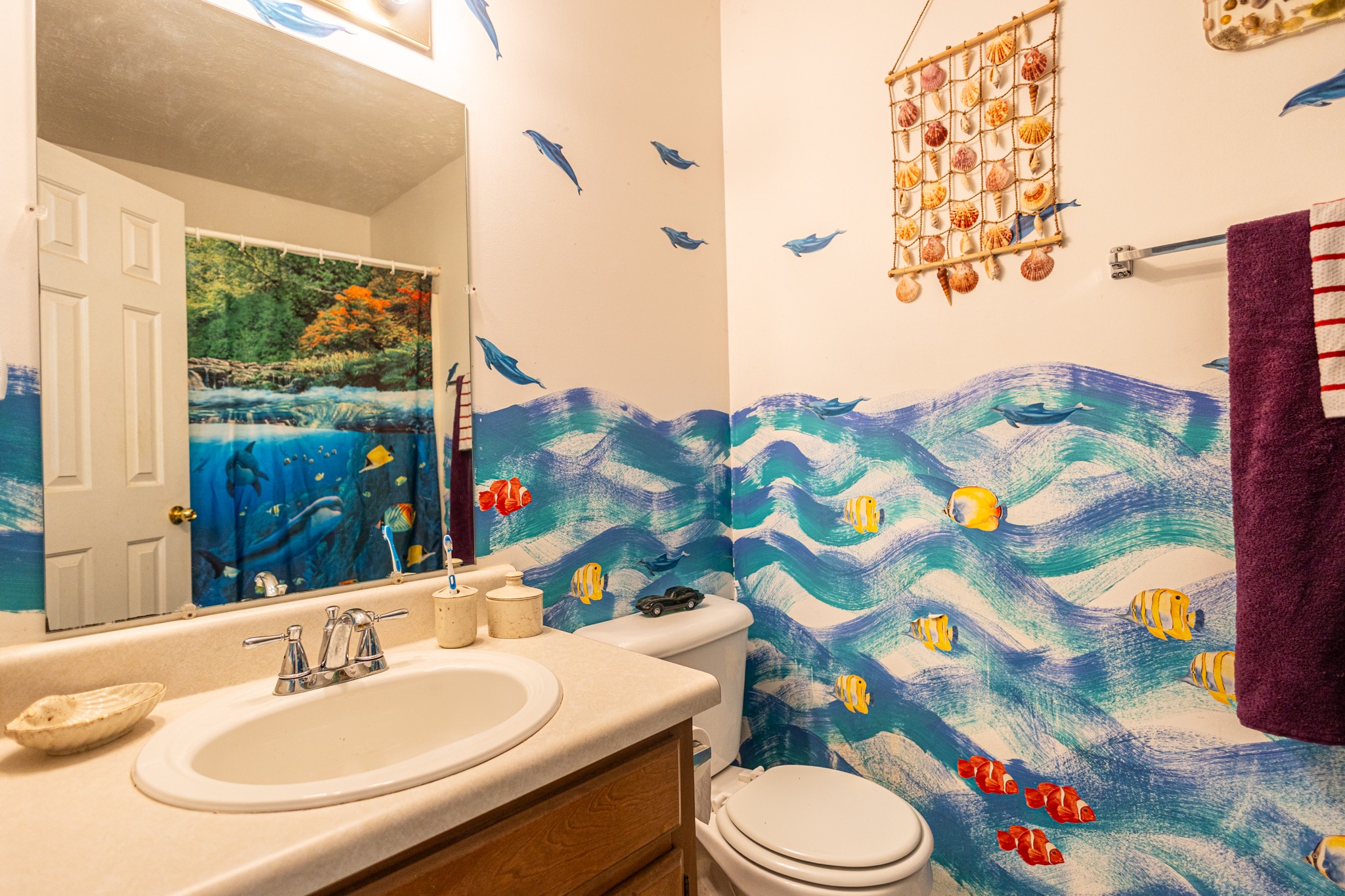 211 Bluewater Ct