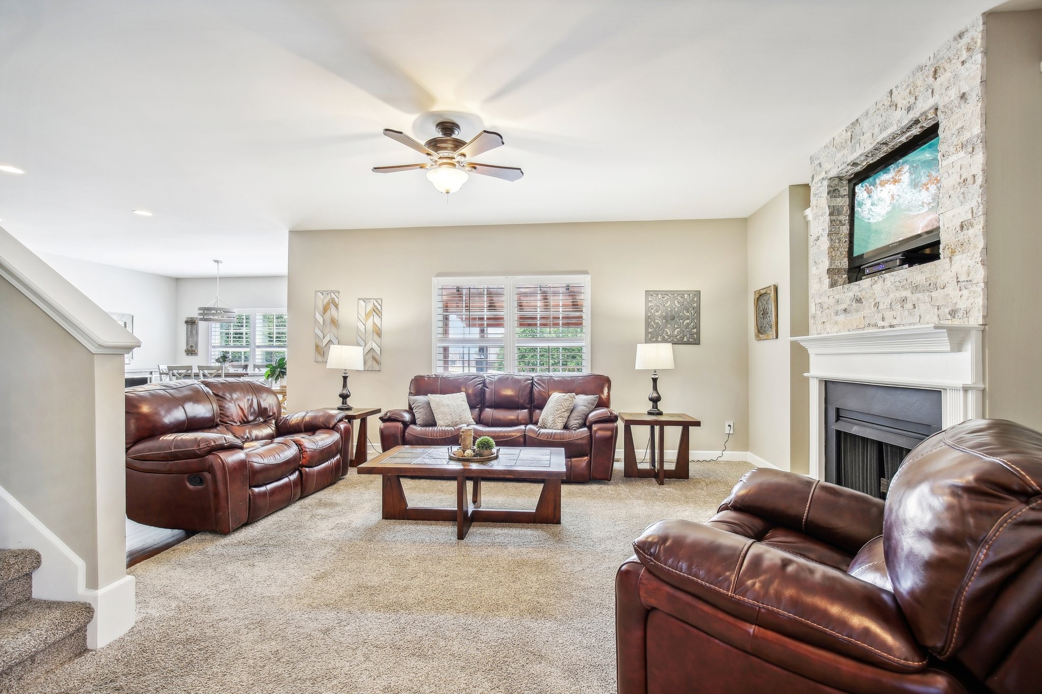 317 Sword Ln