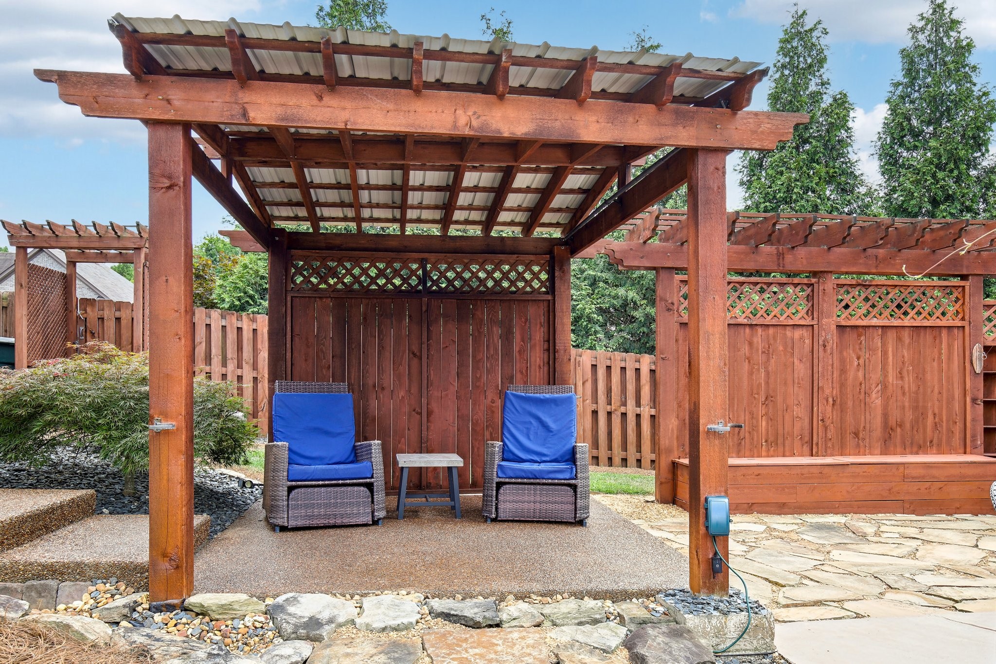 317 Sword Ln