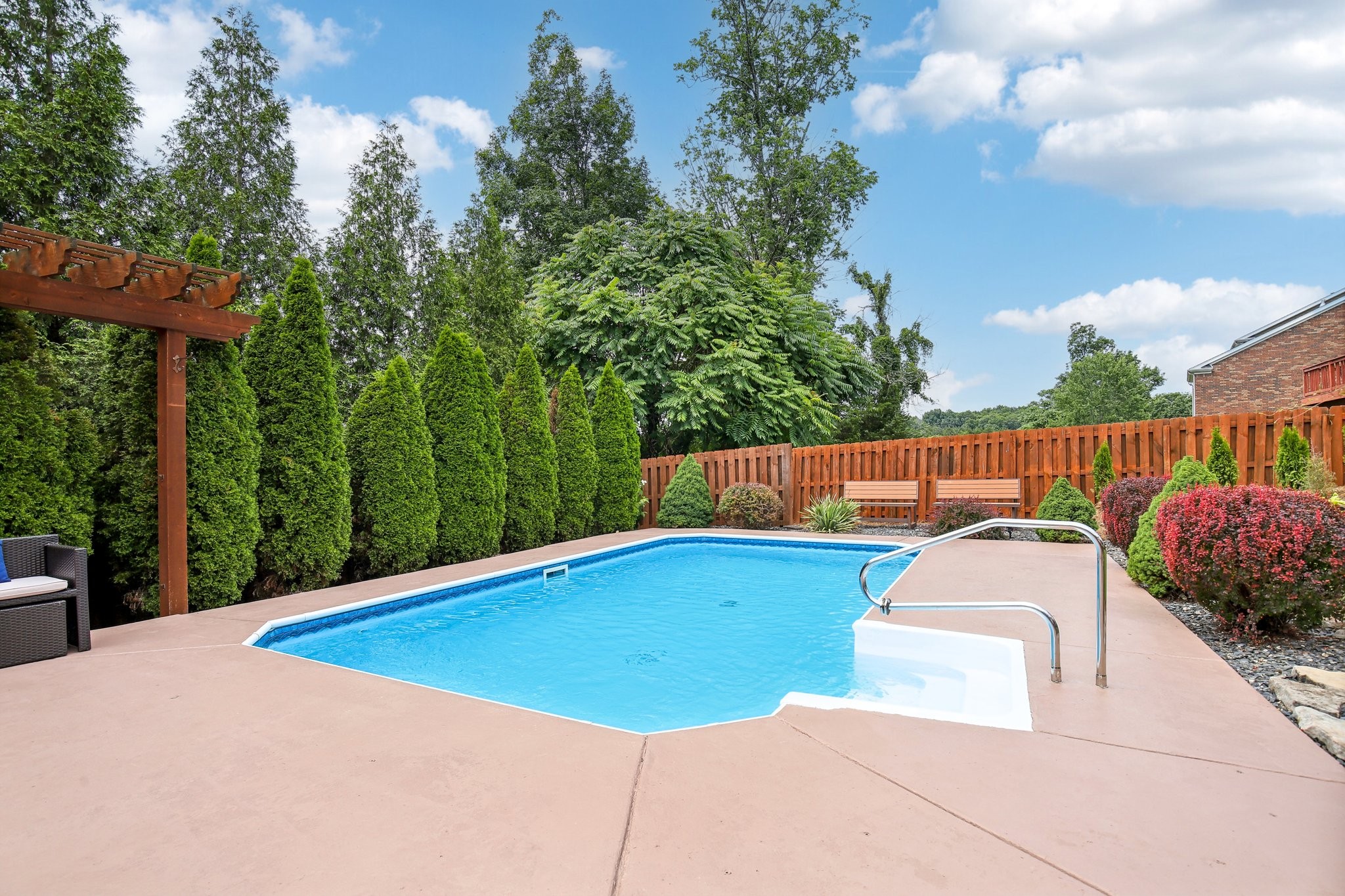 317 Sword Ln