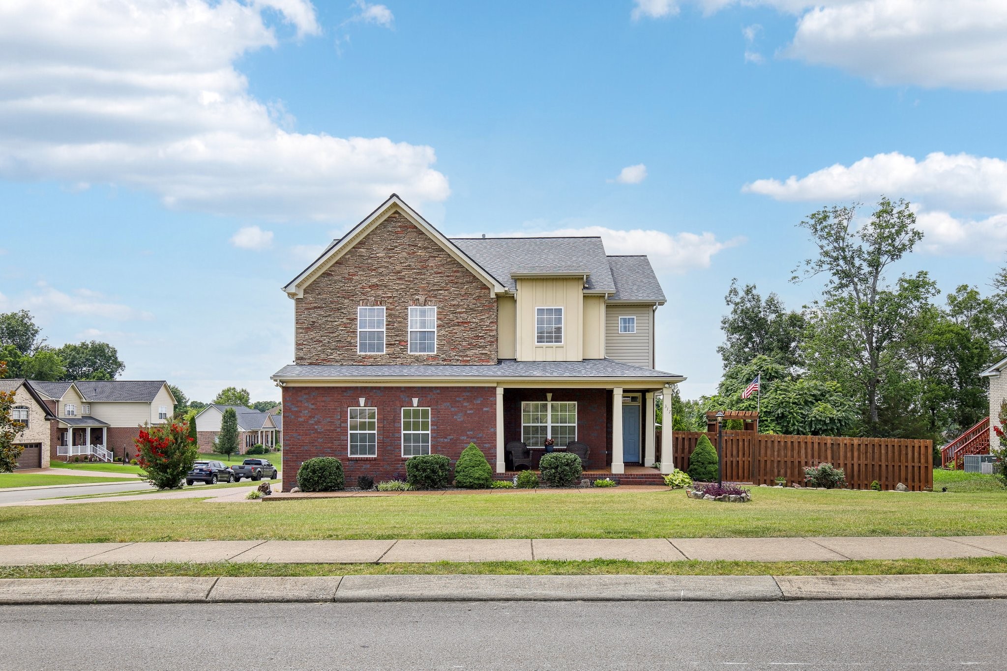 317 Sword Ln
