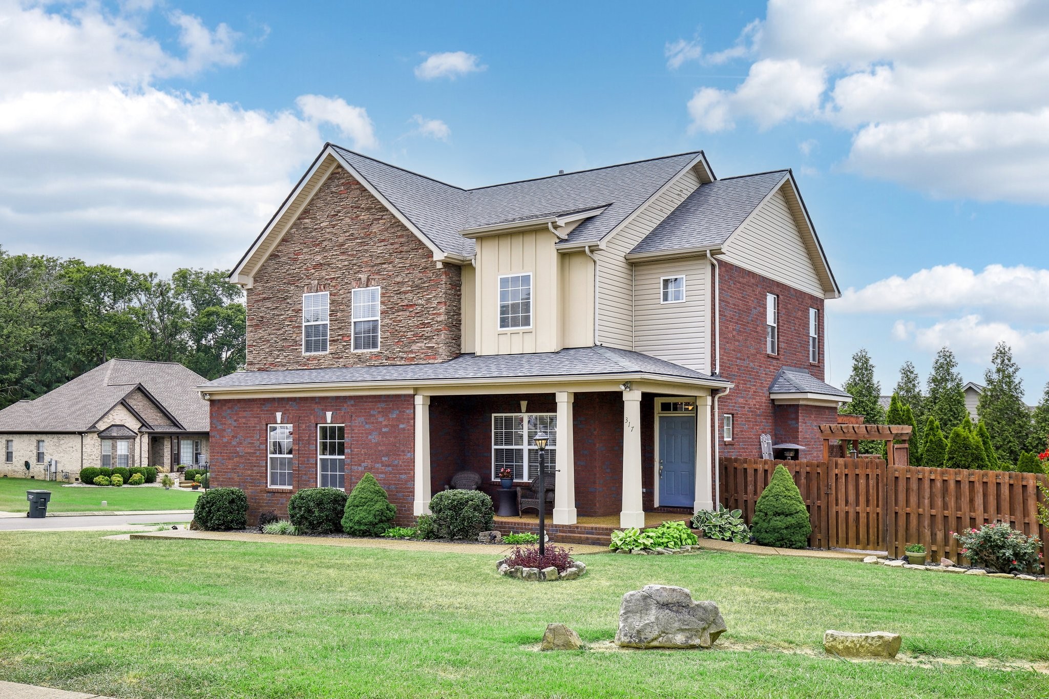 317 Sword Ln