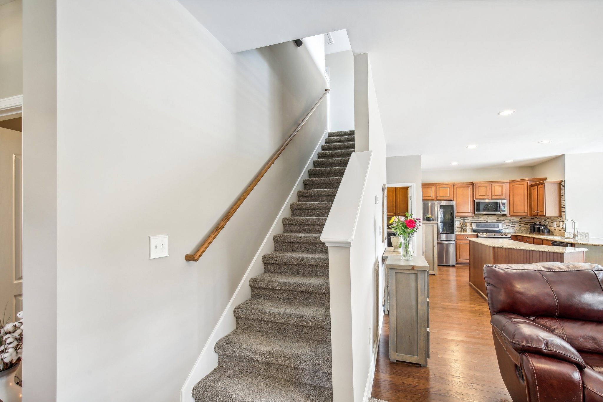 317 Sword Ln