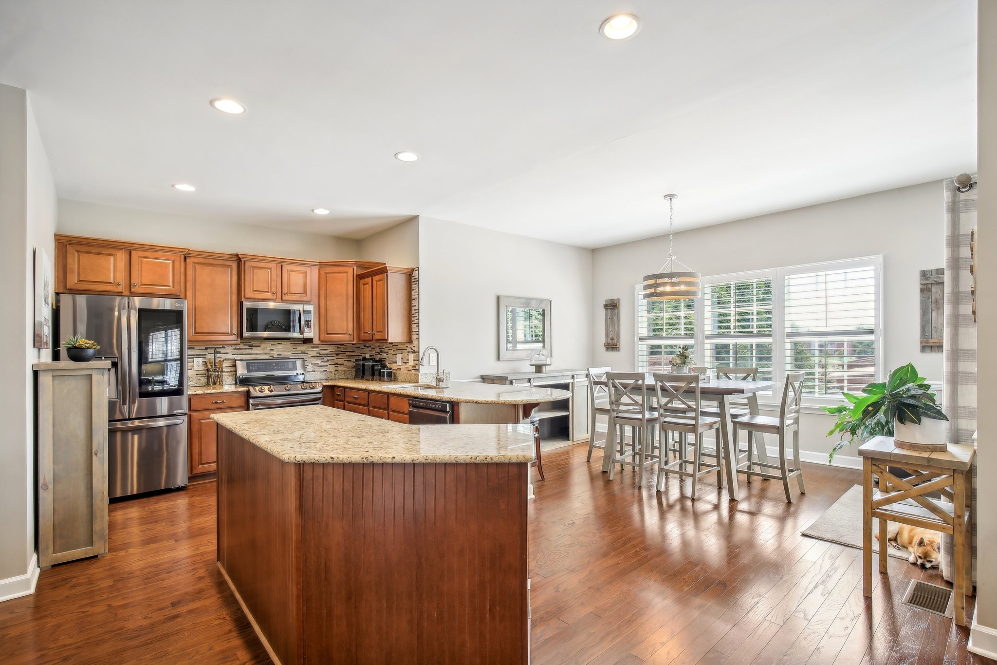 317 Sword Ln