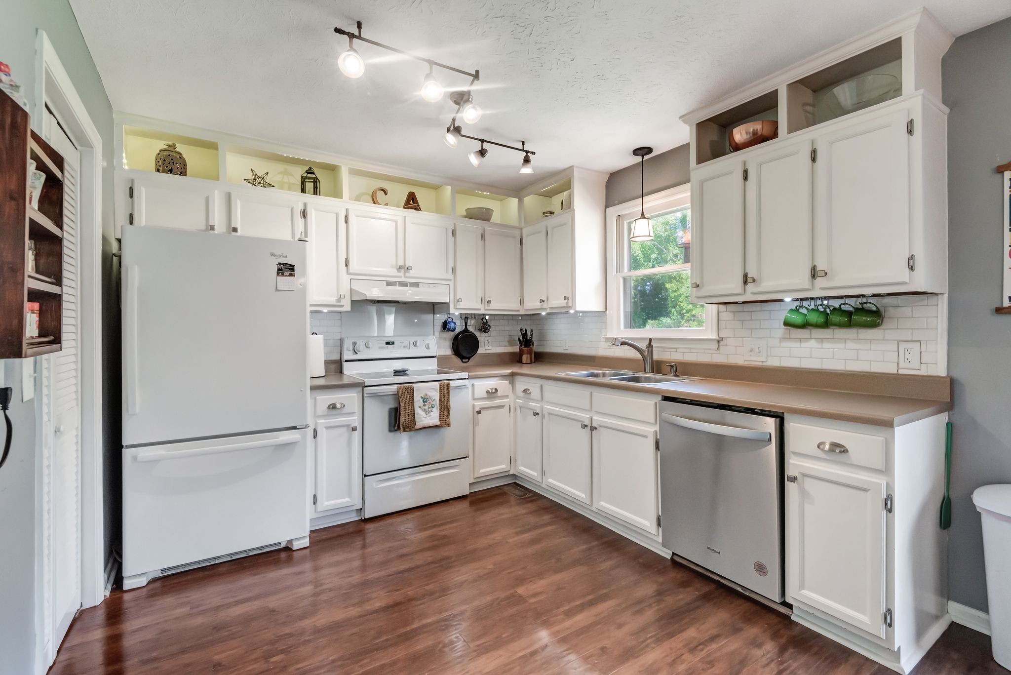 1110 Kathryn Rd