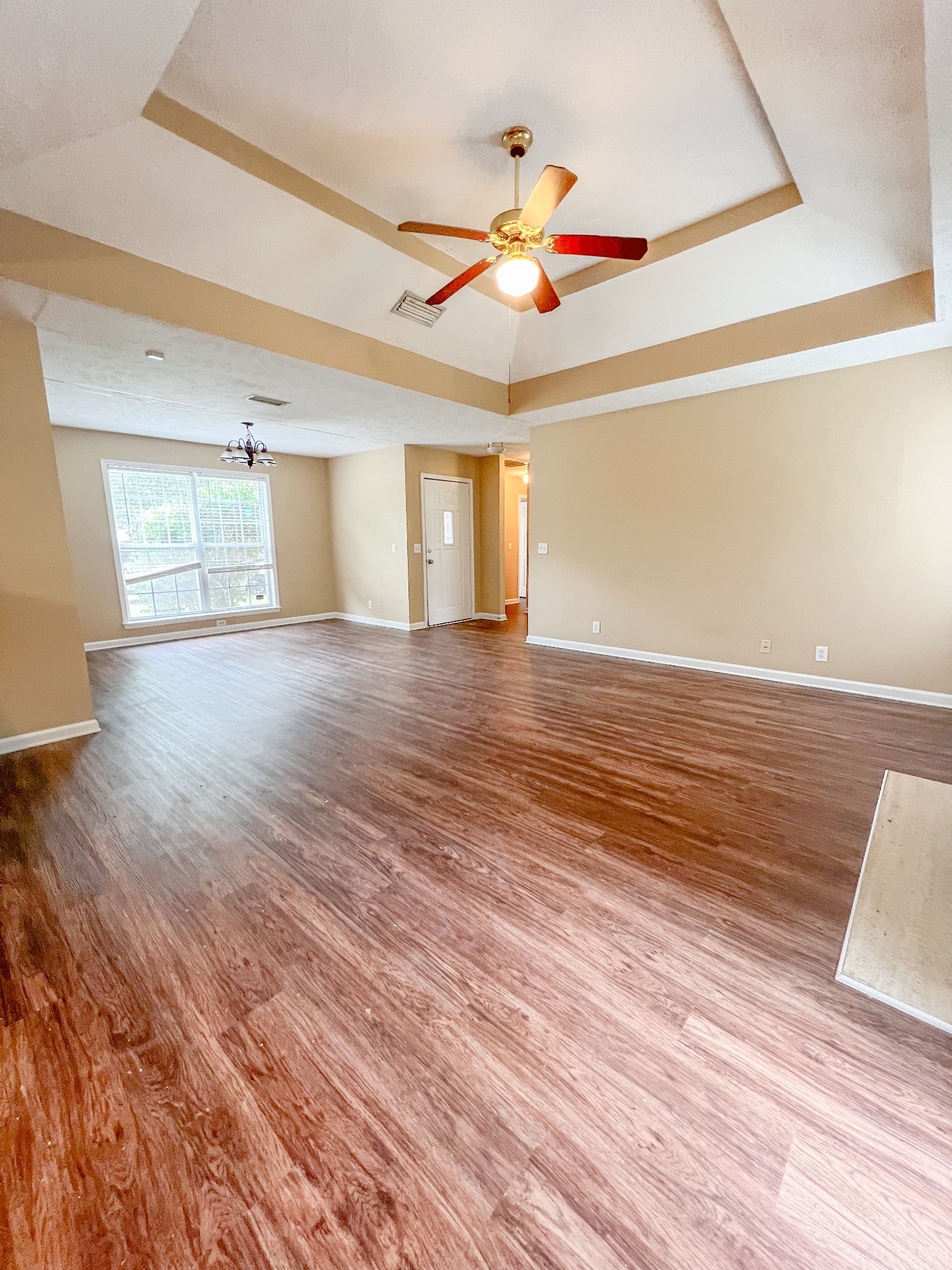 5020 Highlander Dr