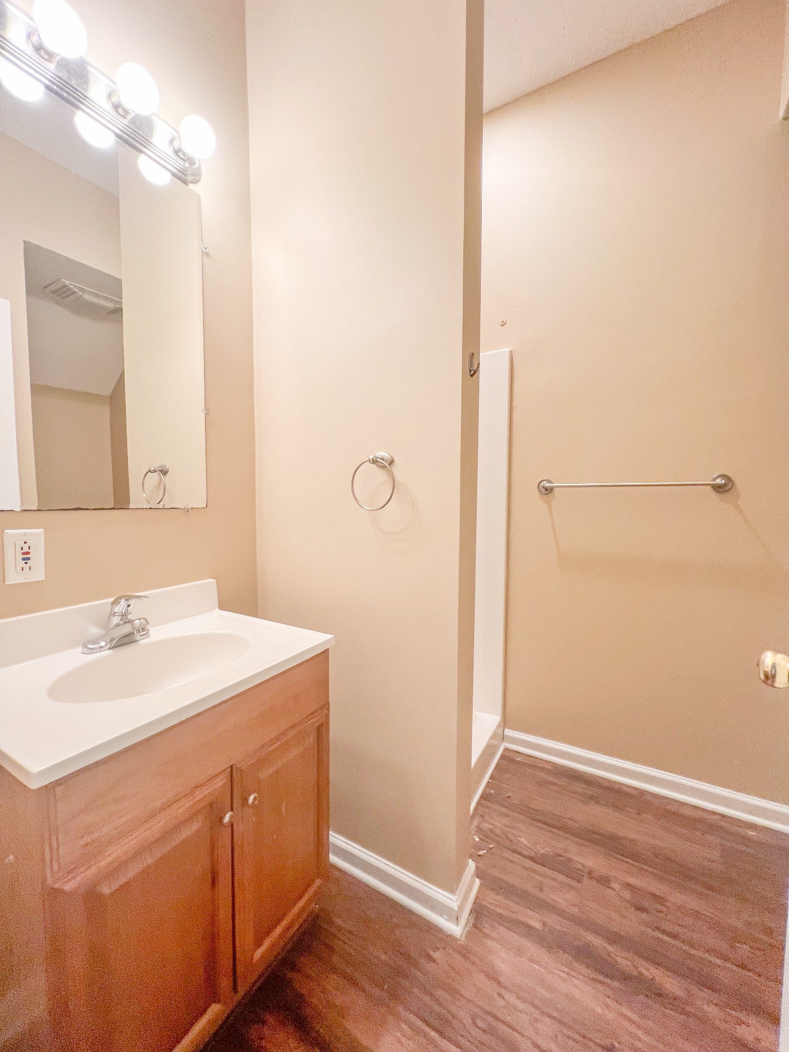 5020 Highlander Dr