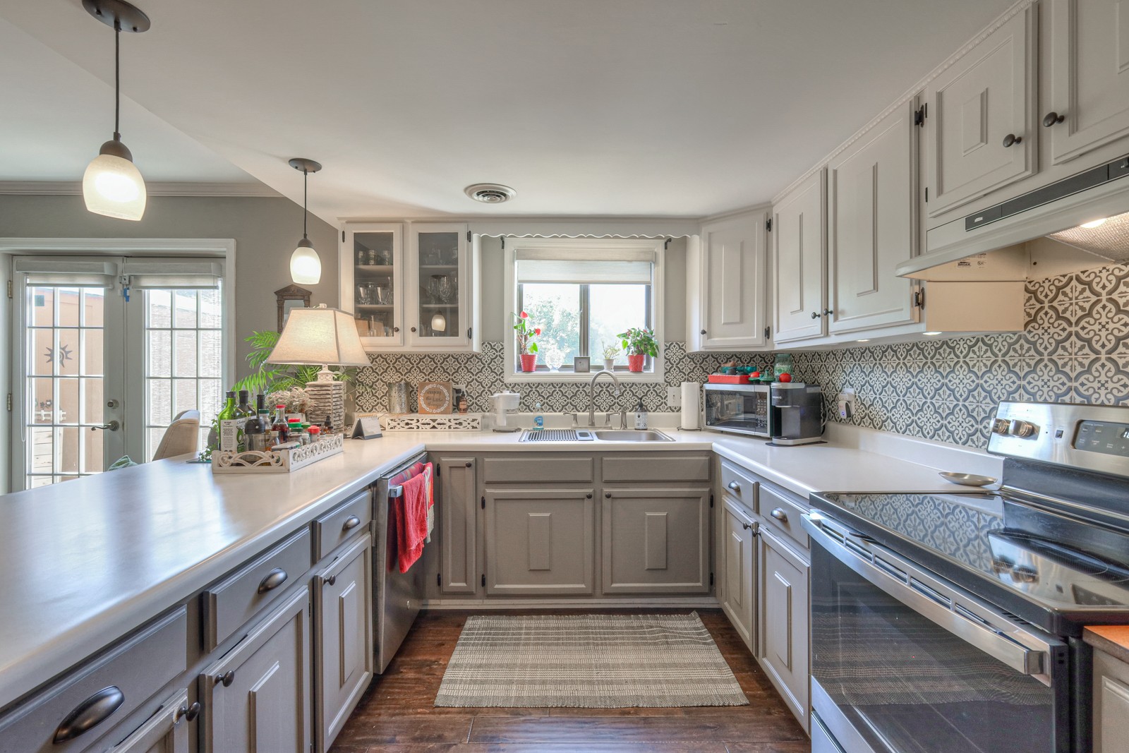 236 Lake Chateau Dr