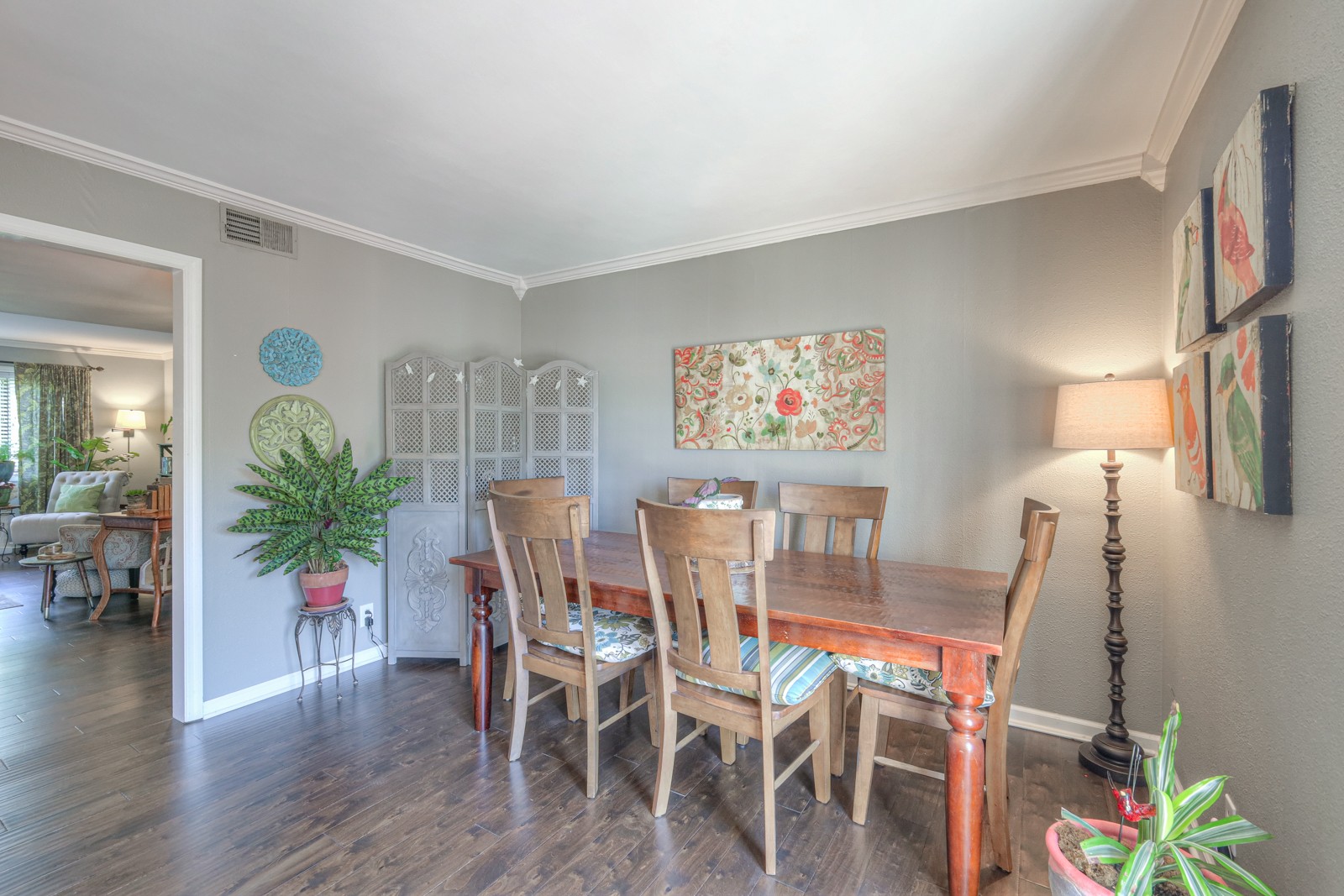 236 Lake Chateau Dr