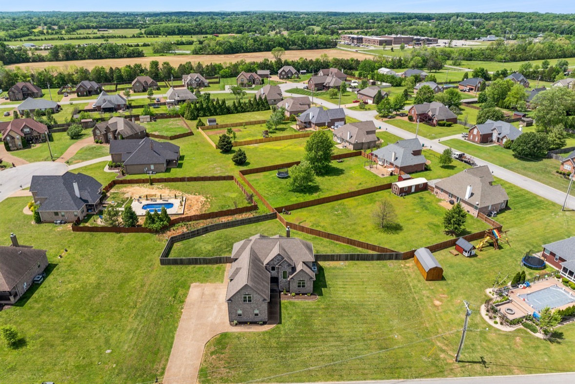 112 Stonefield Dr