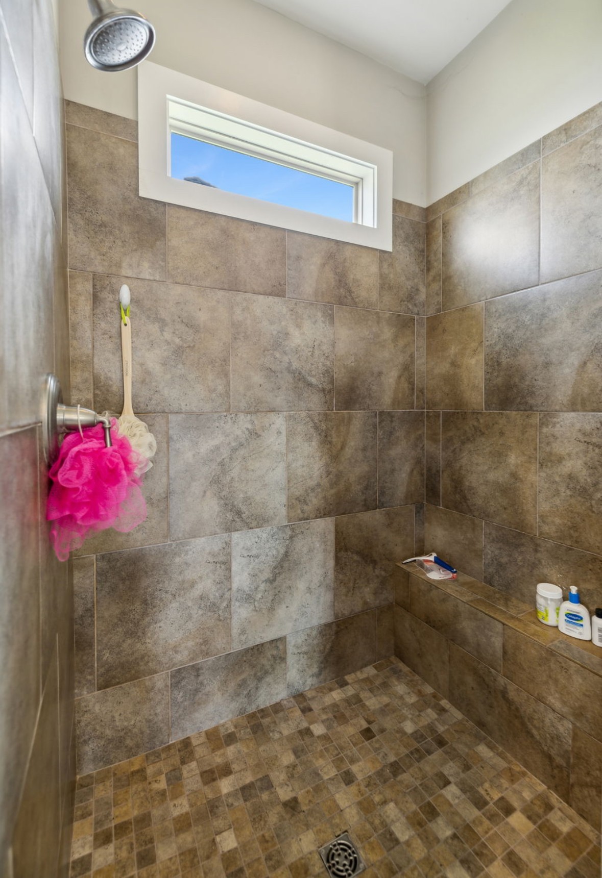 112 Stonefield Dr