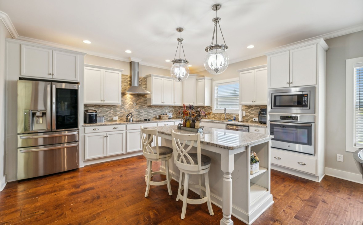112 Stonefield Dr