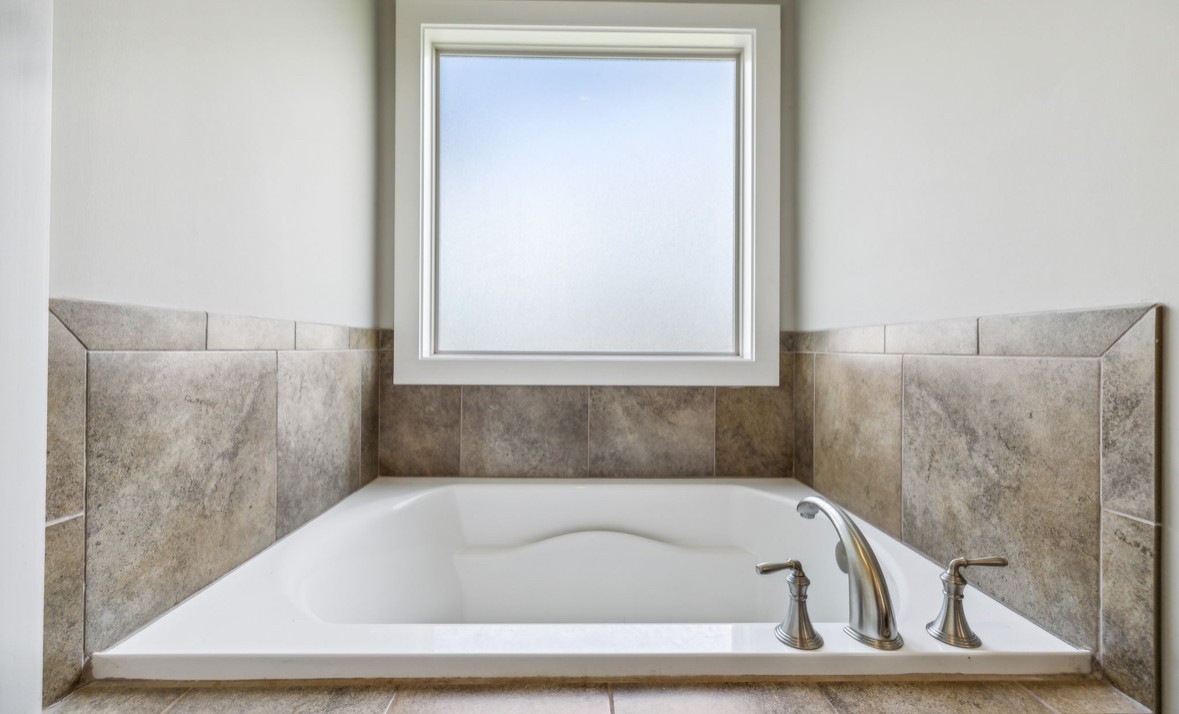112 Stonefield Dr