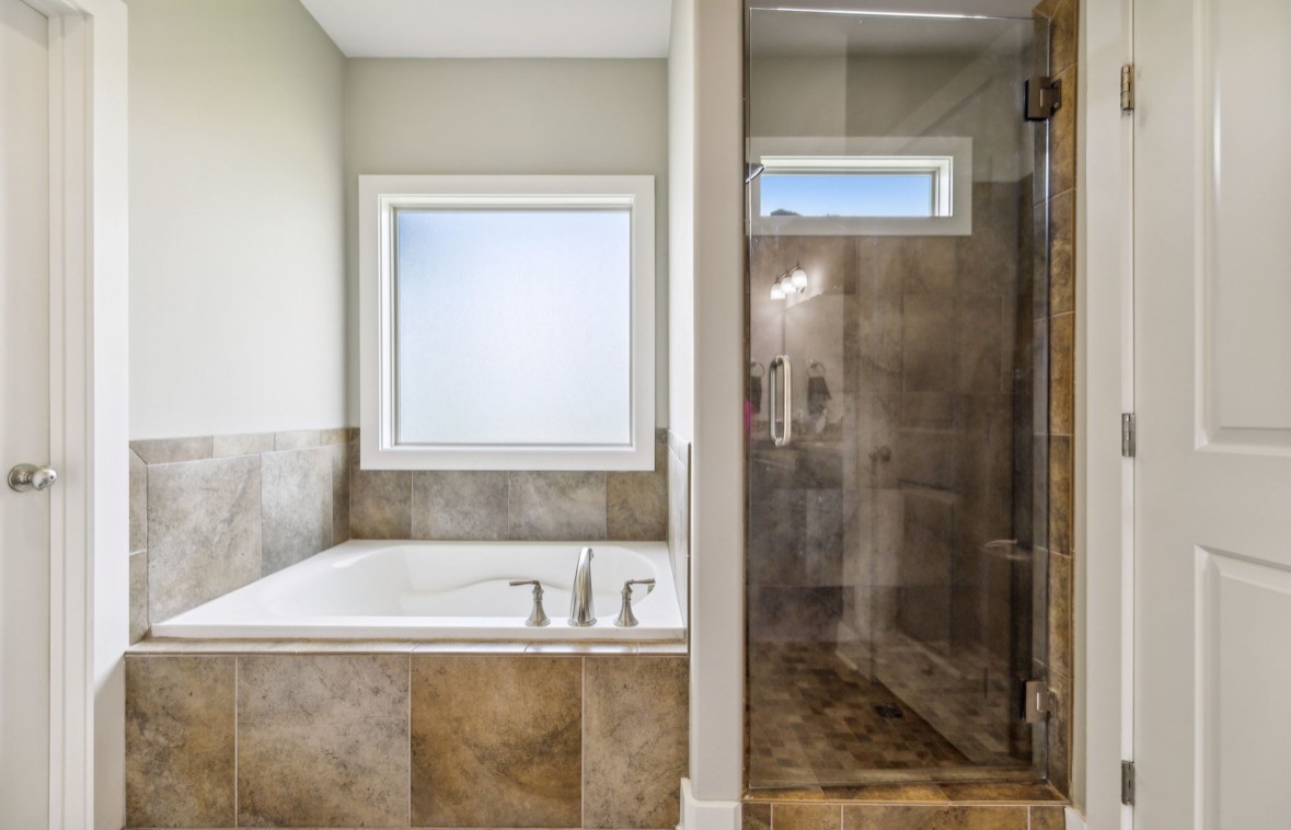112 Stonefield Dr