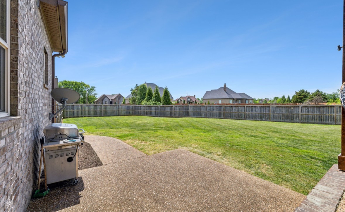 112 Stonefield Dr