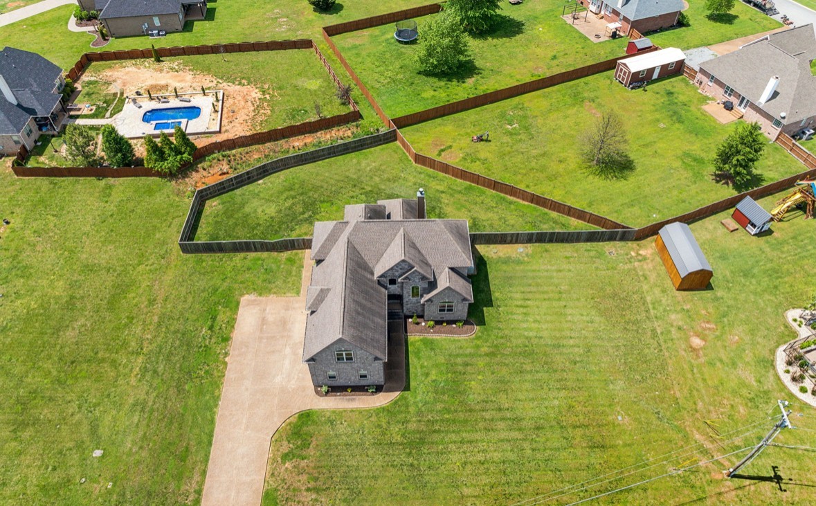 112 Stonefield Dr