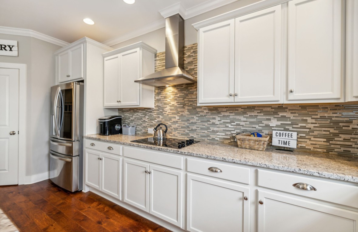 112 Stonefield Dr