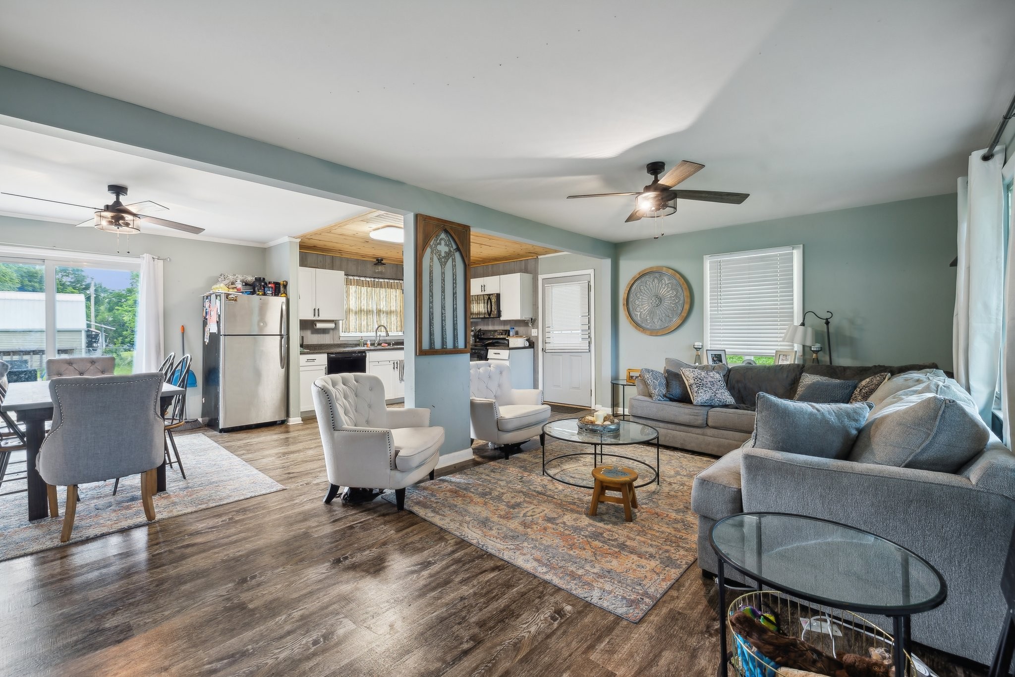 108 Riverside Dr