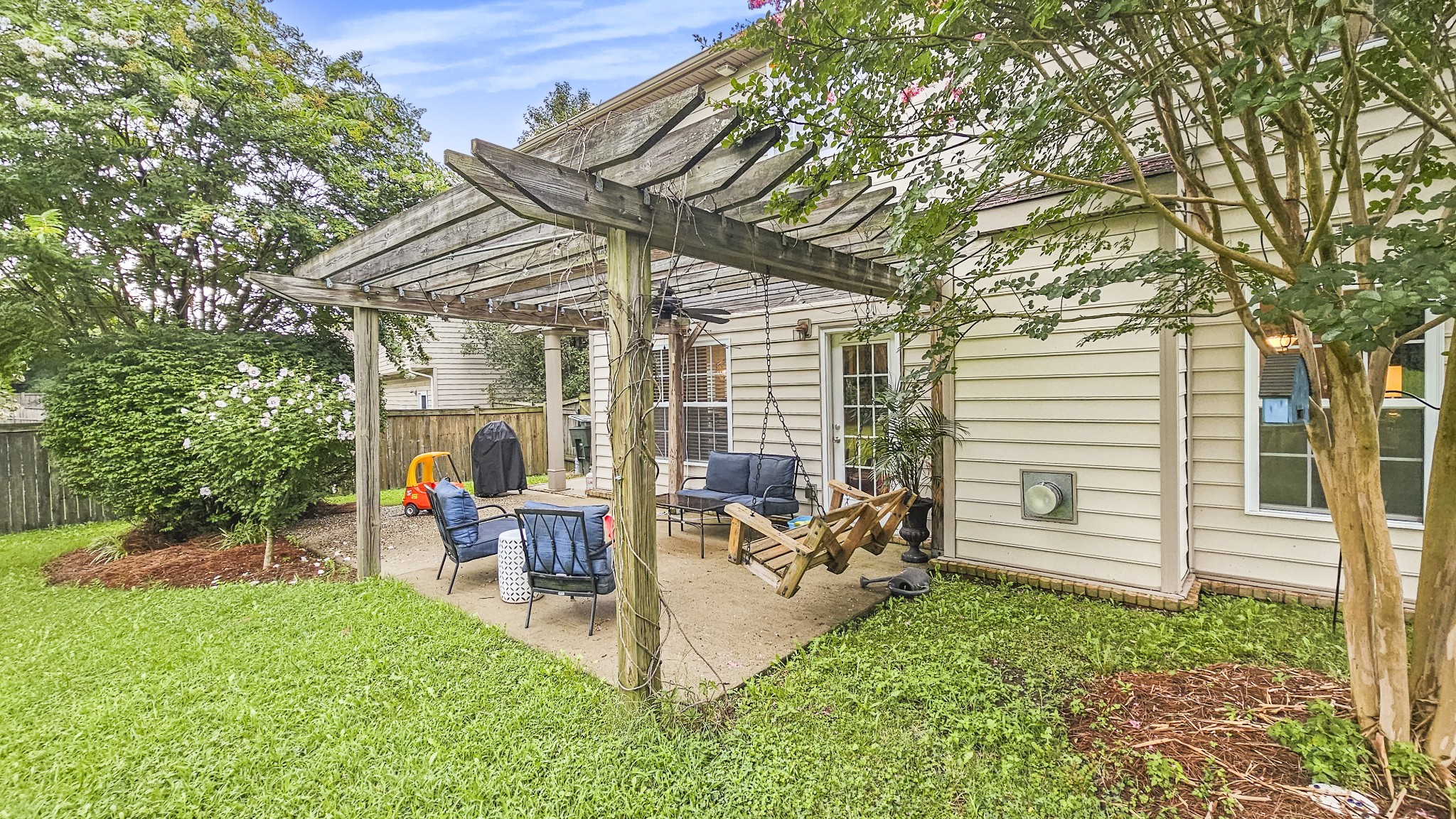 913 Legacy Park Rd