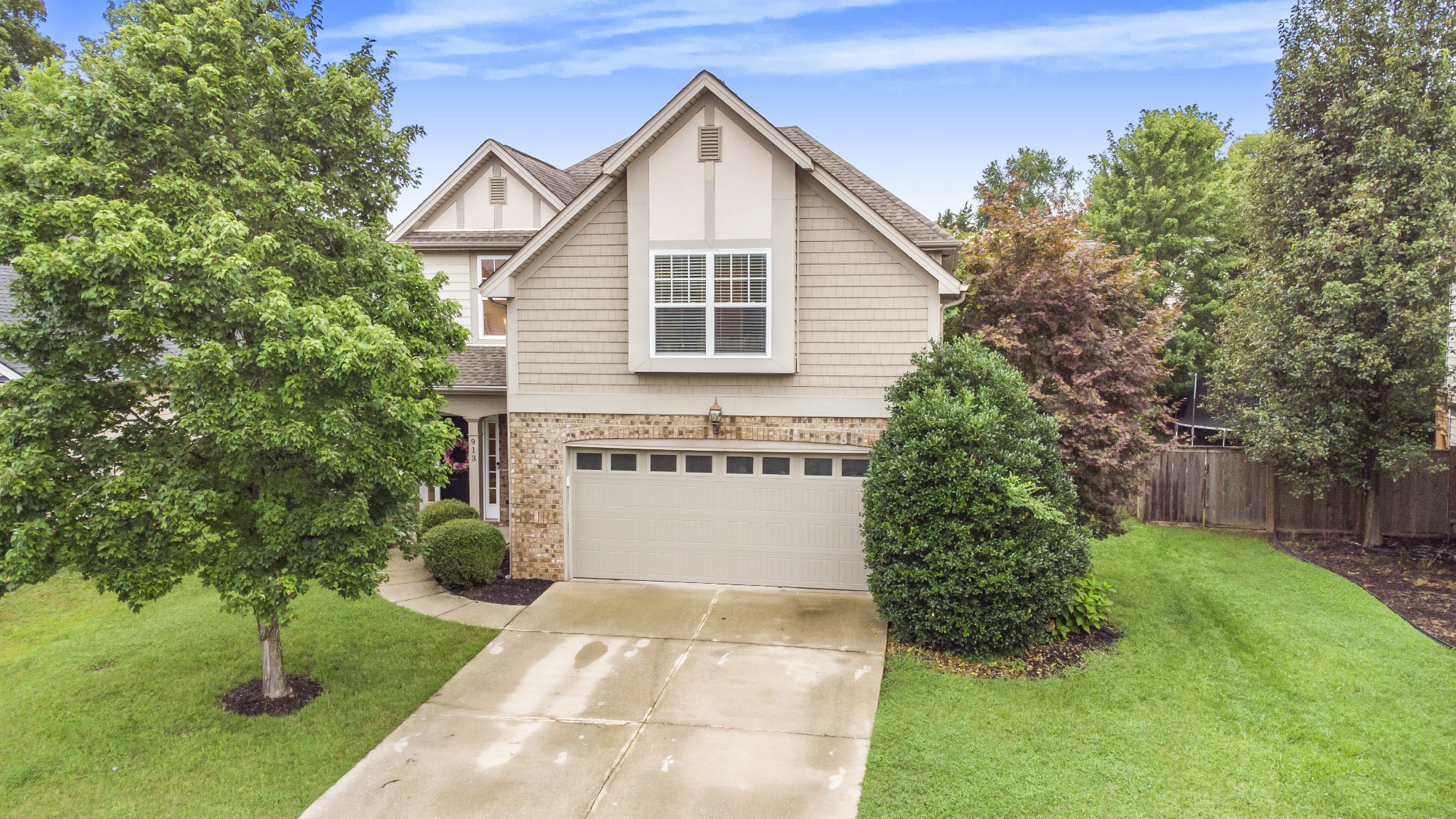 913 Legacy Park Rd