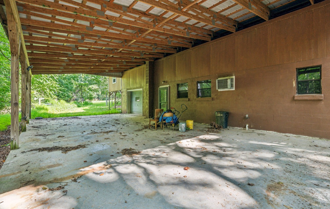1241 Pack Rd
