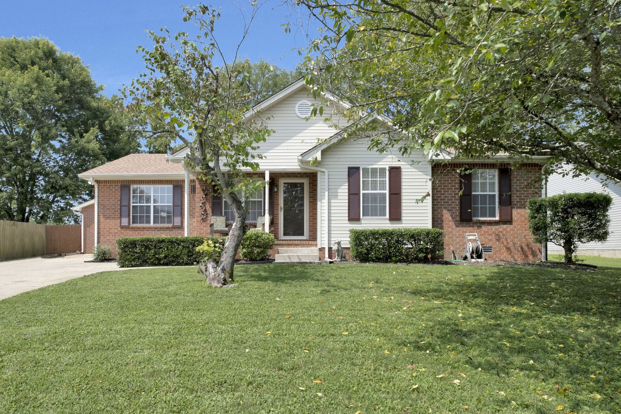 2176 Riverway Dr