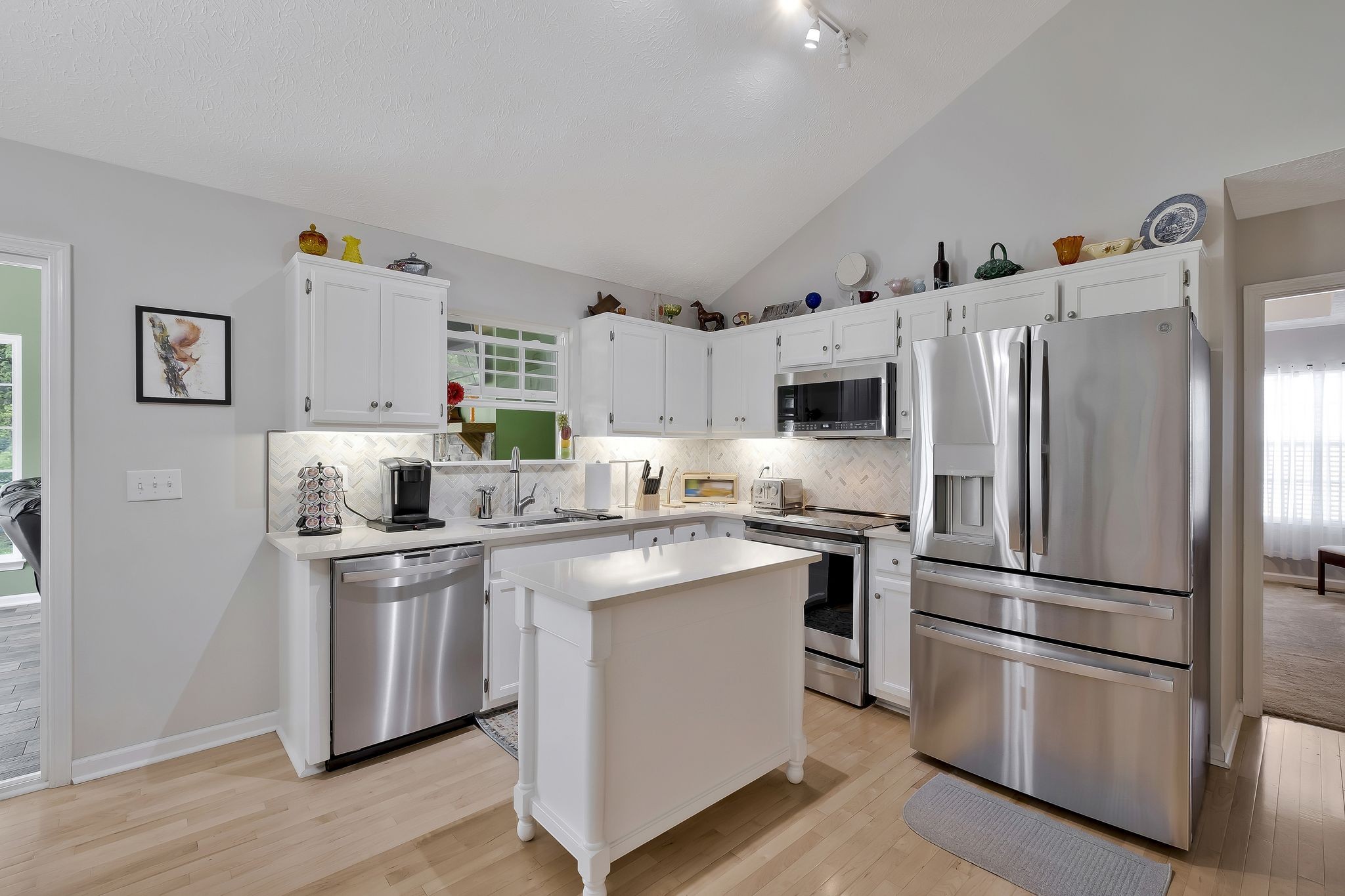 2176 Riverway Dr