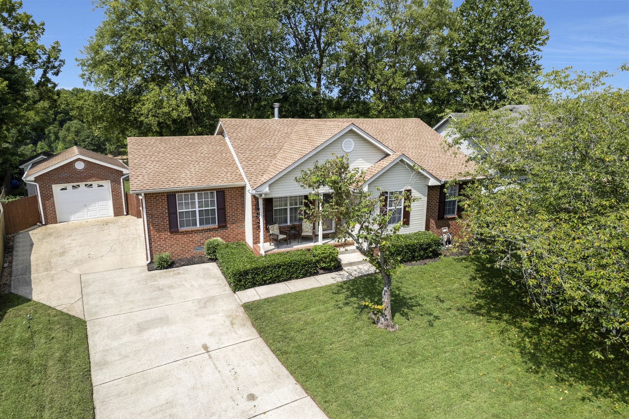 2176 Riverway Dr