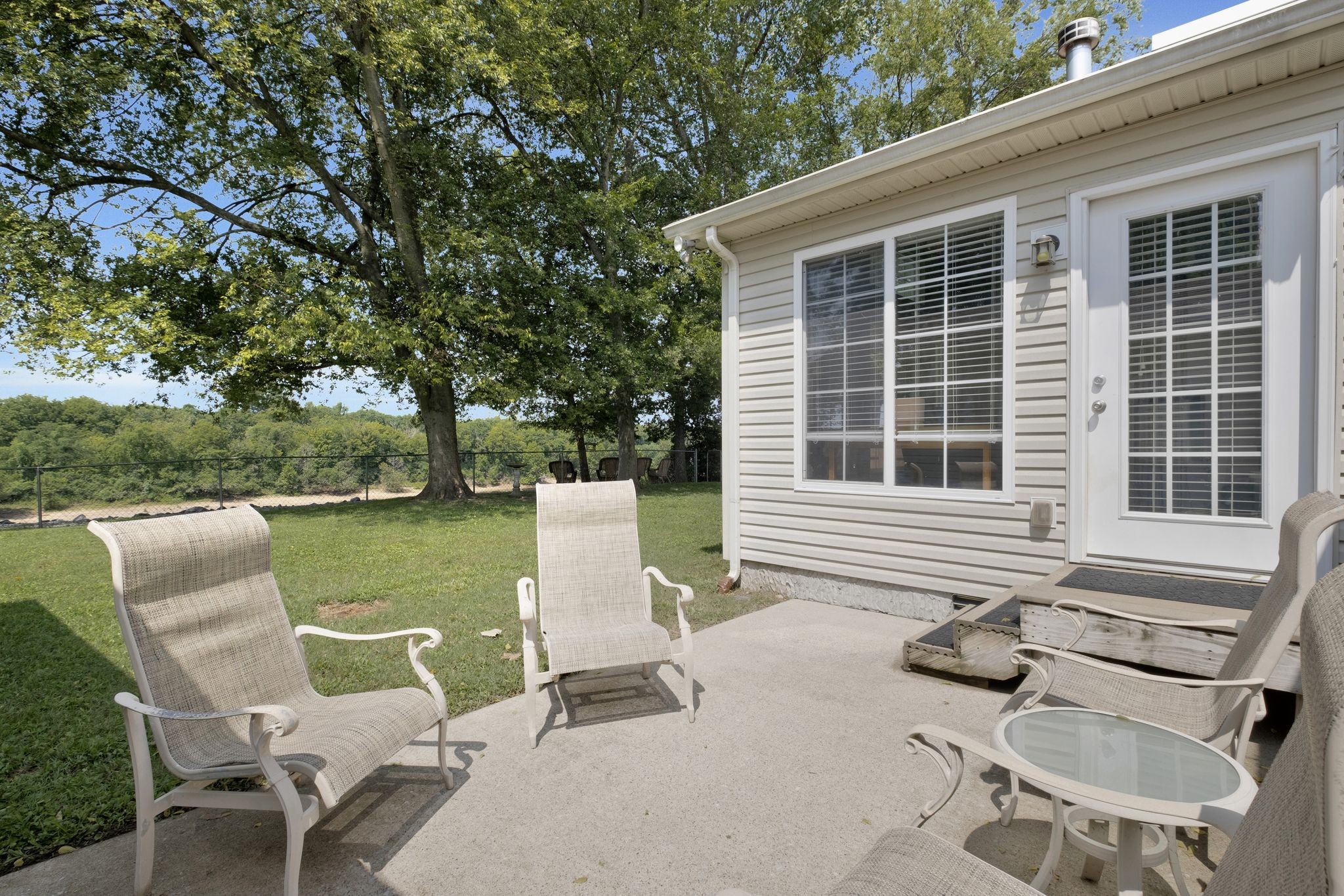 2176 Riverway Dr