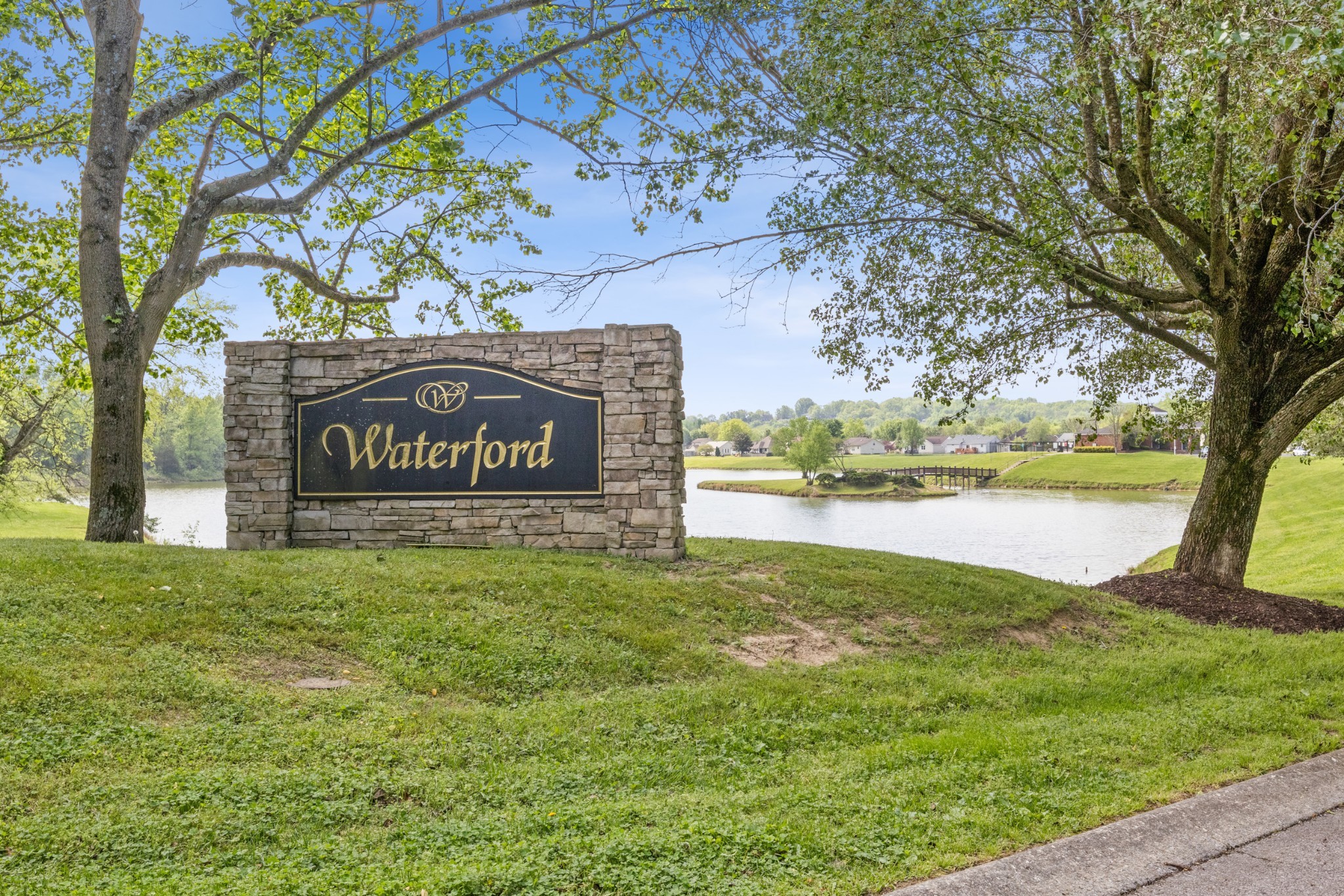 2176 Riverway Dr
