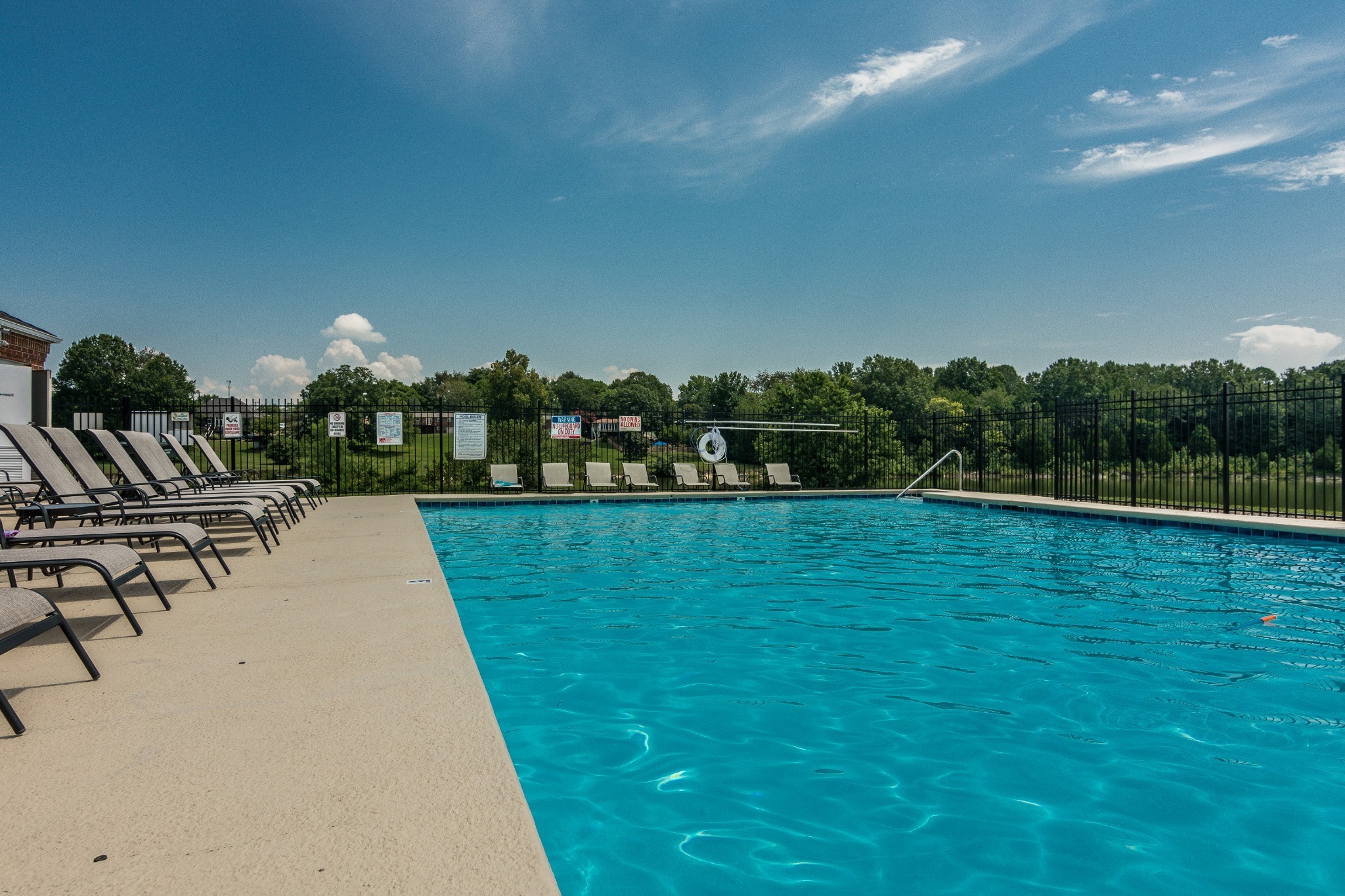 2176 Riverway Dr