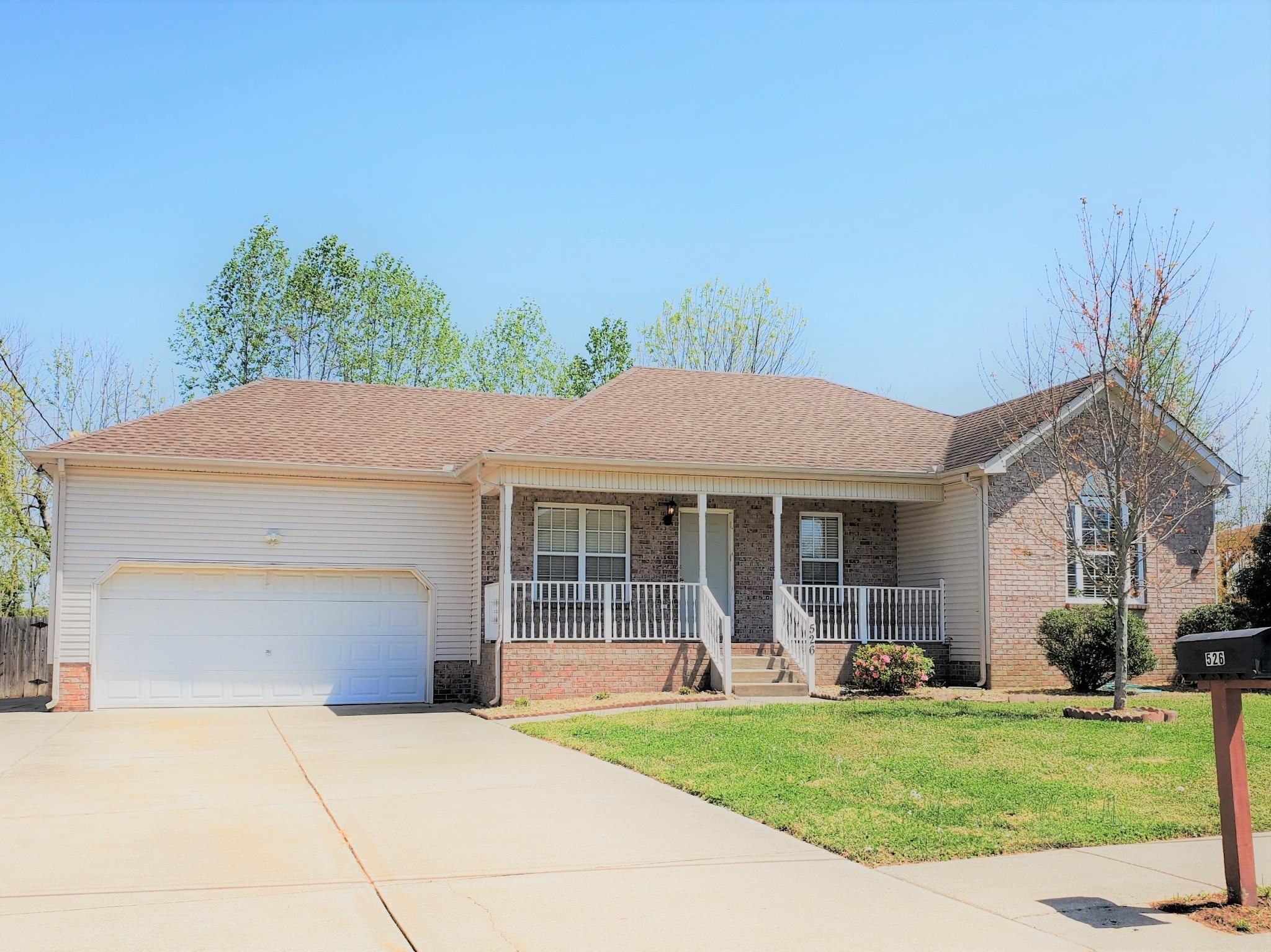 526 Summit Way