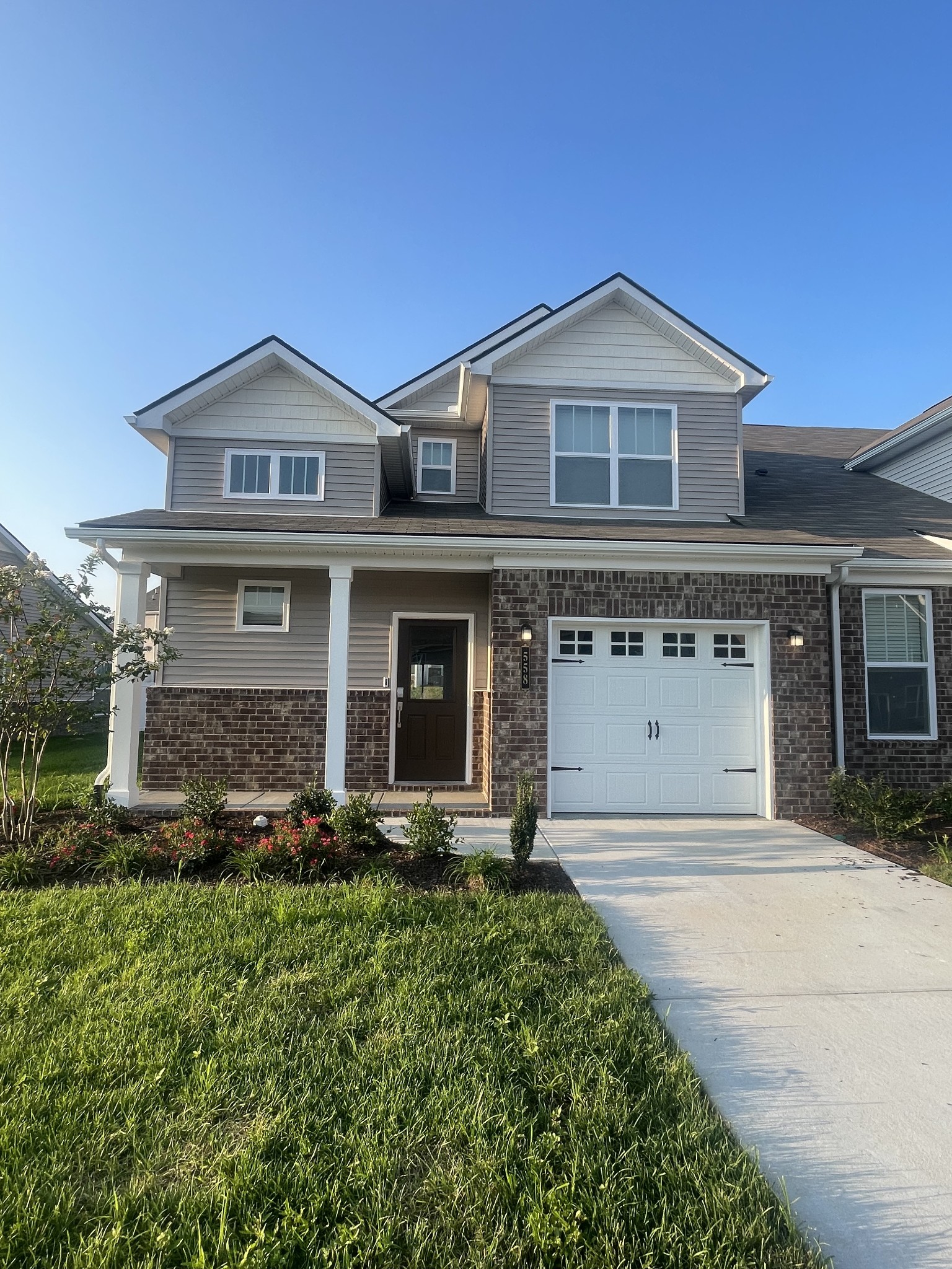 558 Trinity Way