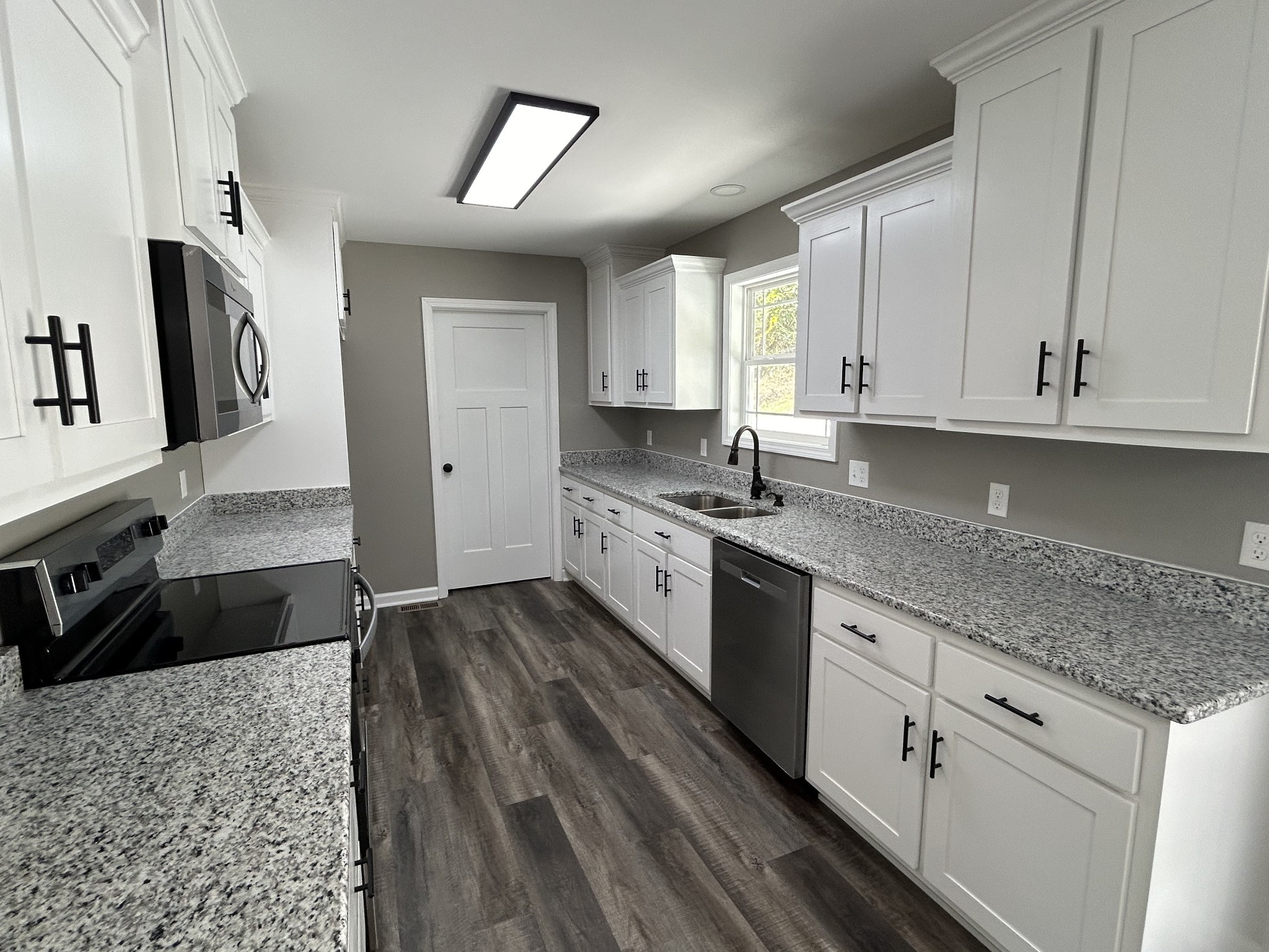326 Leo Whitley Rd