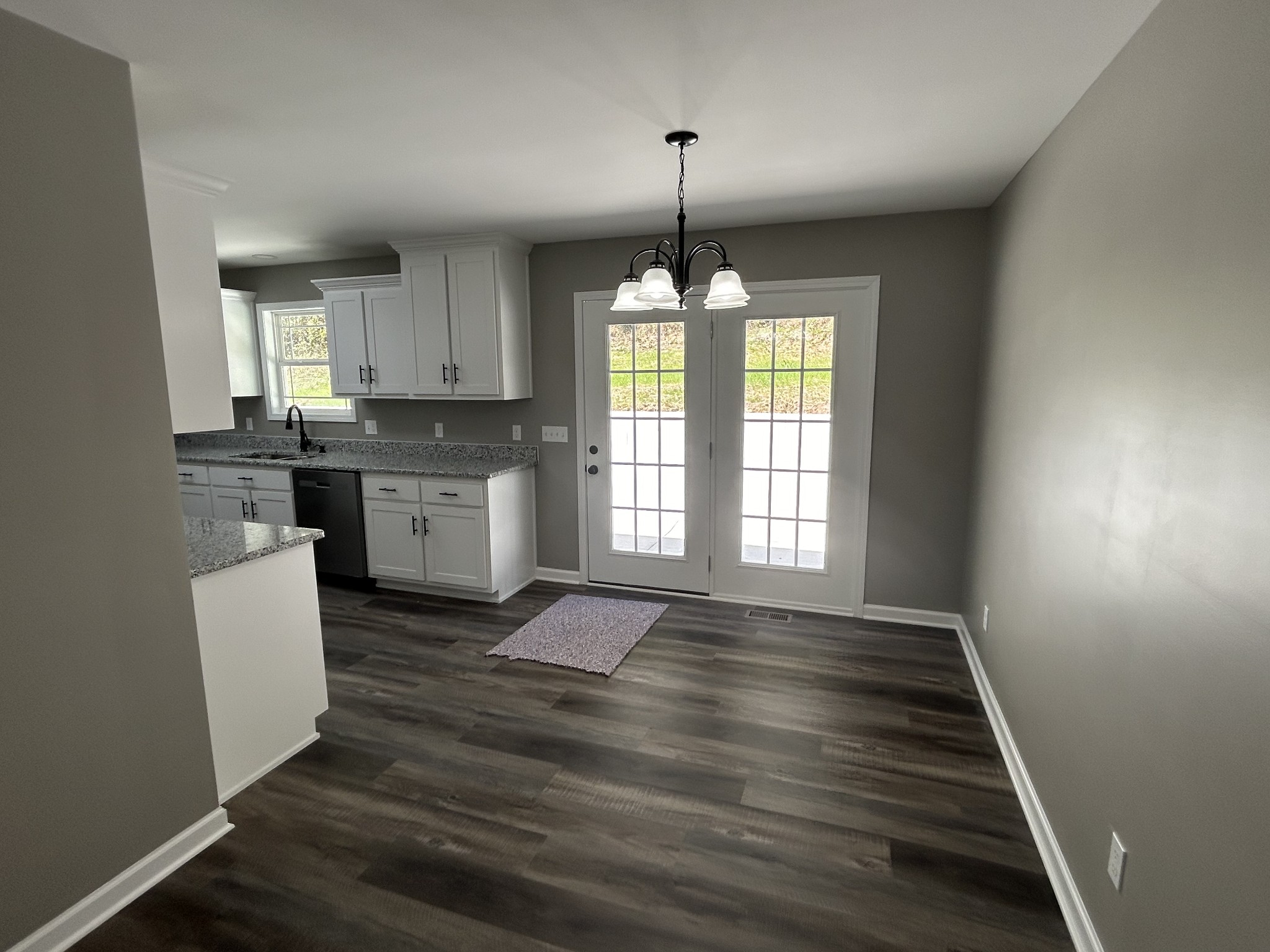 326 Leo Whitley Rd