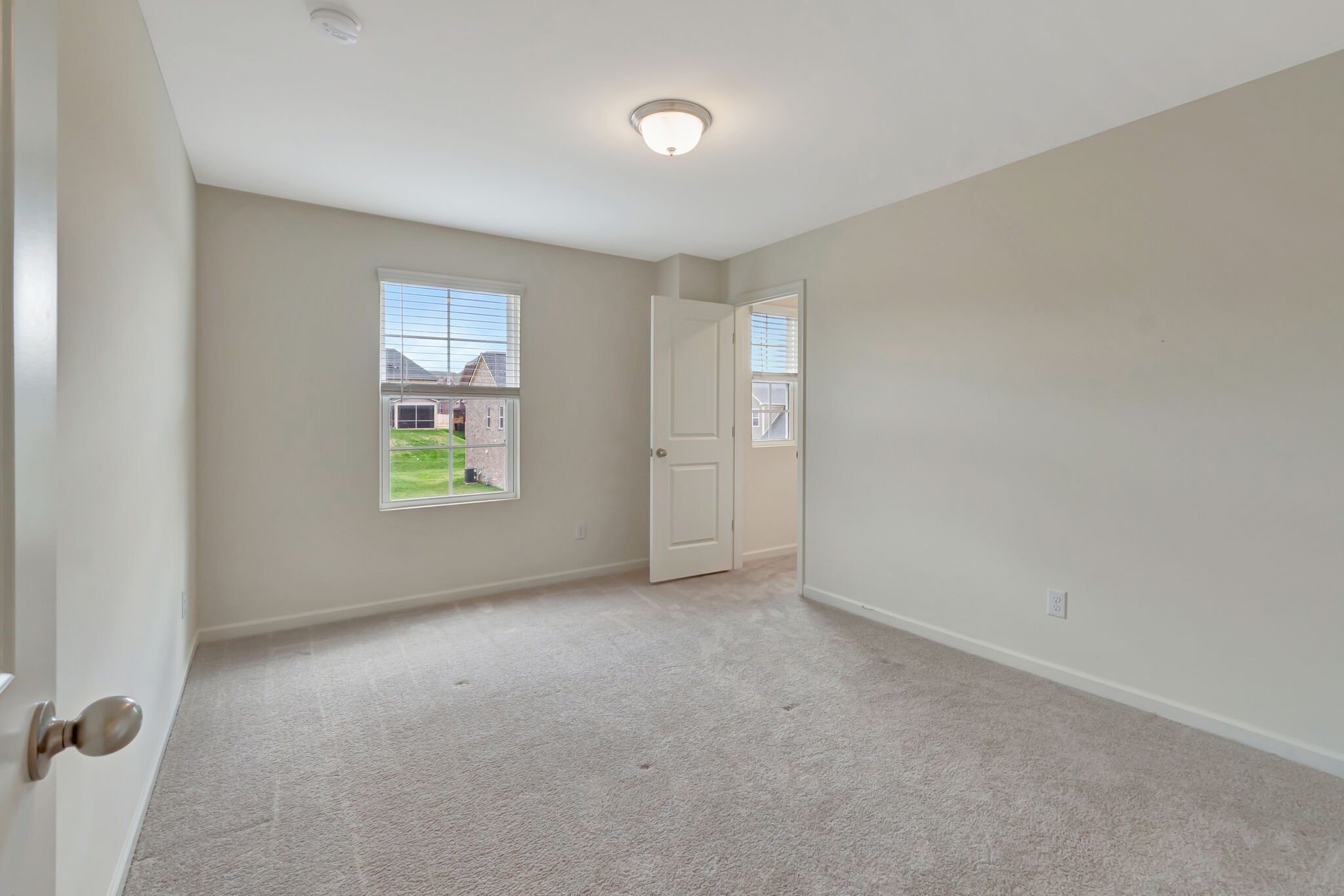 2871 Meadow Gln