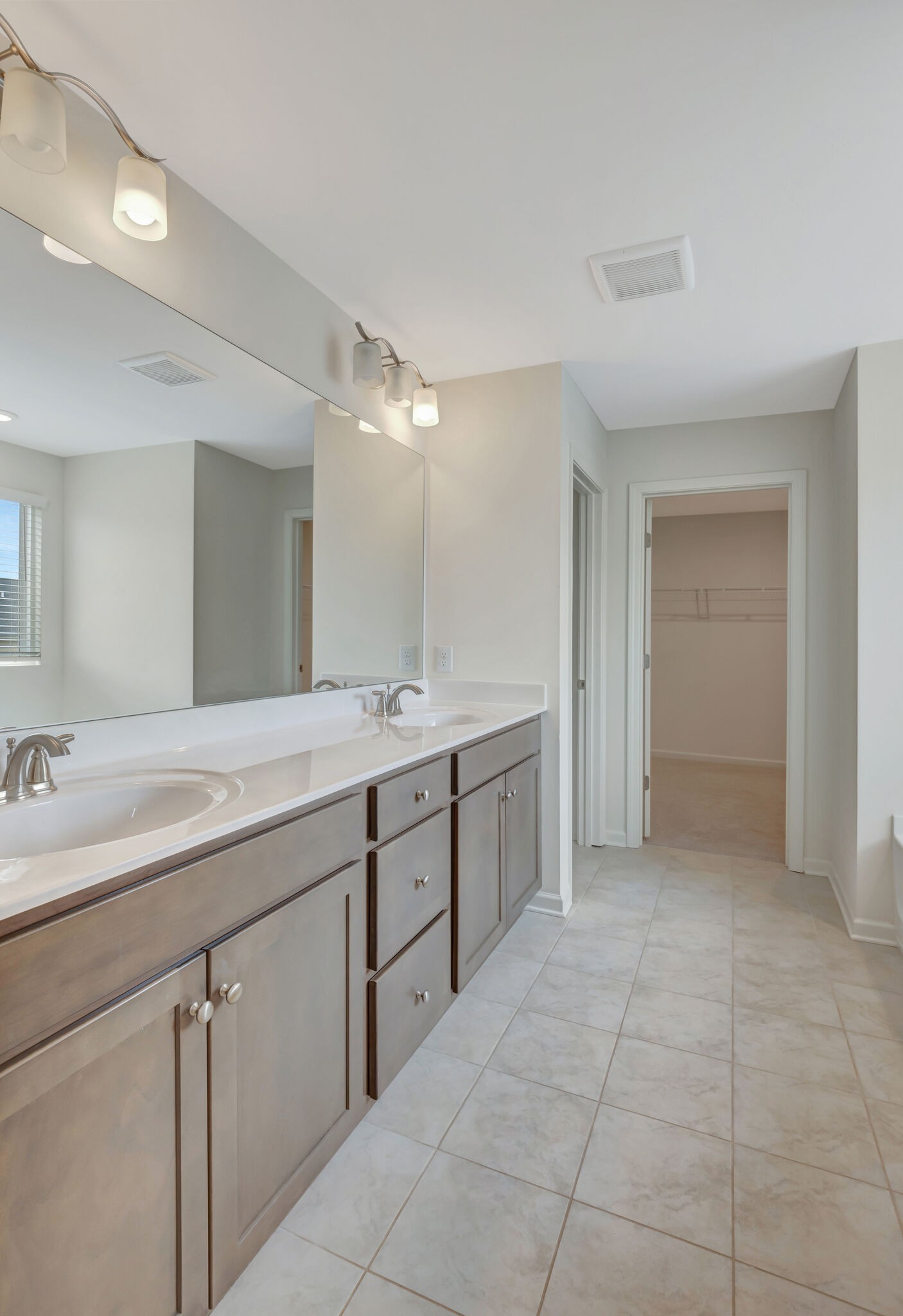 2871 Meadow Gln