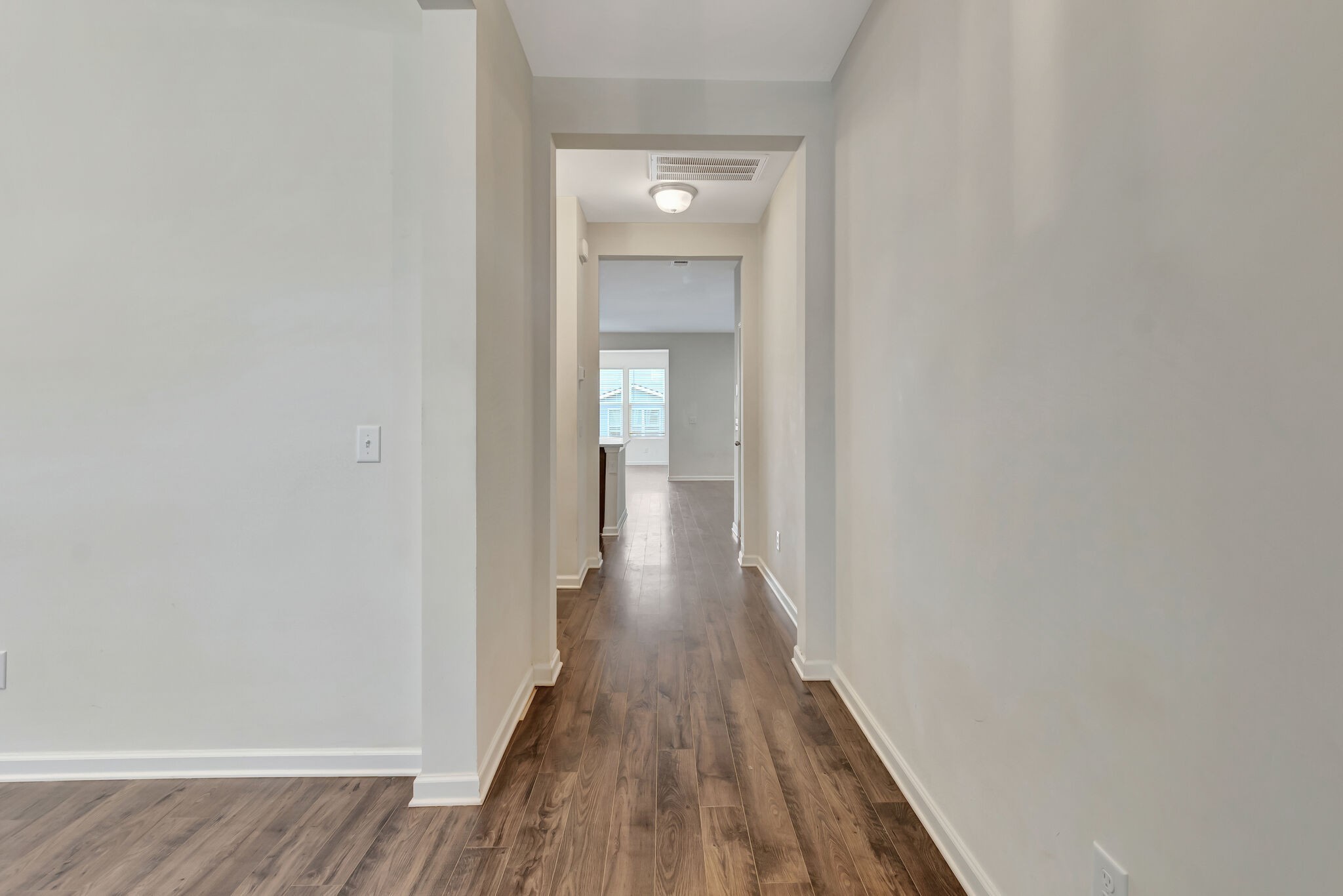 2871 Meadow Gln