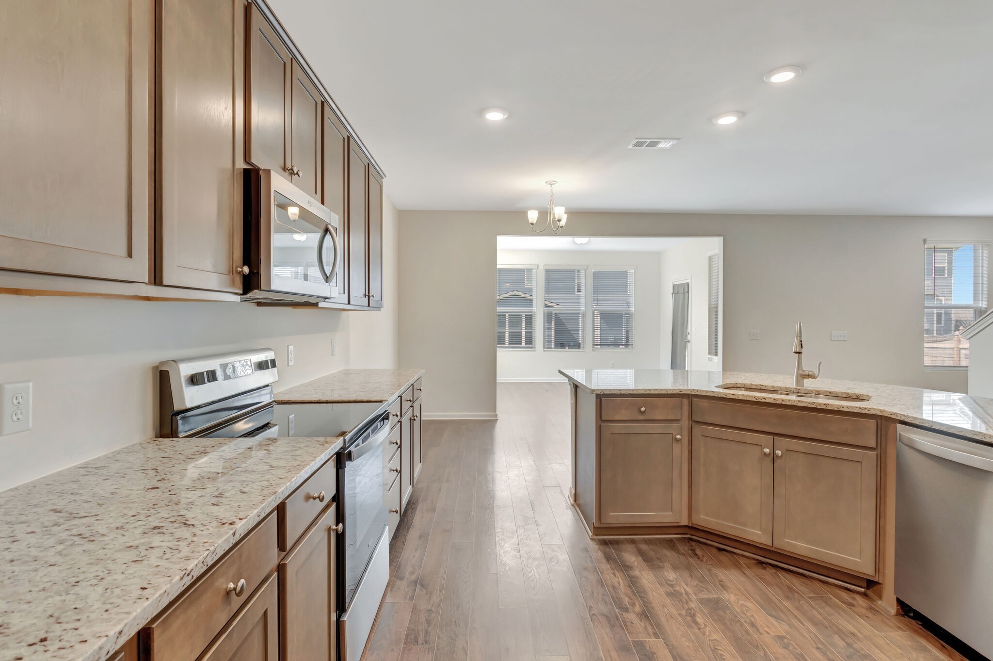 2871 Meadow Gln