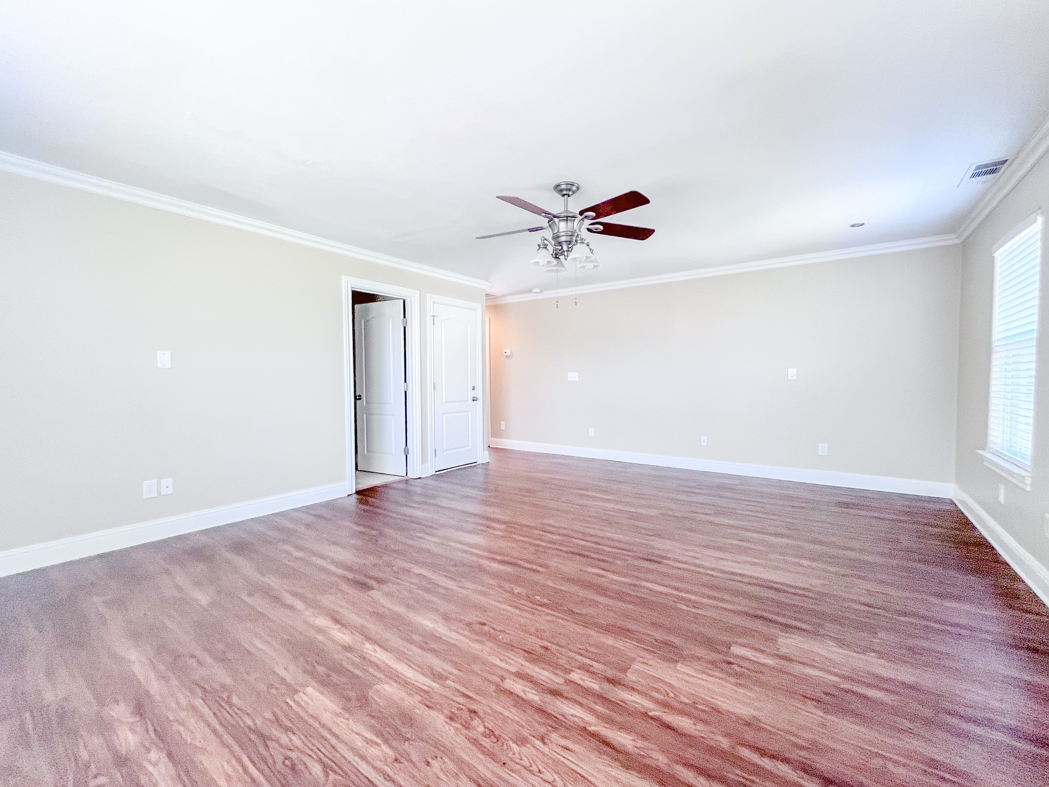 111 Cobblestone Ct