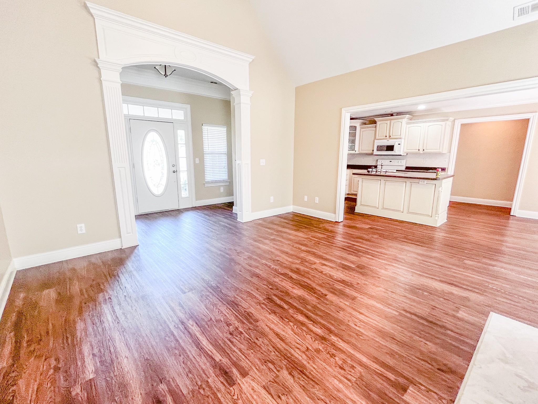 111 Cobblestone Ct