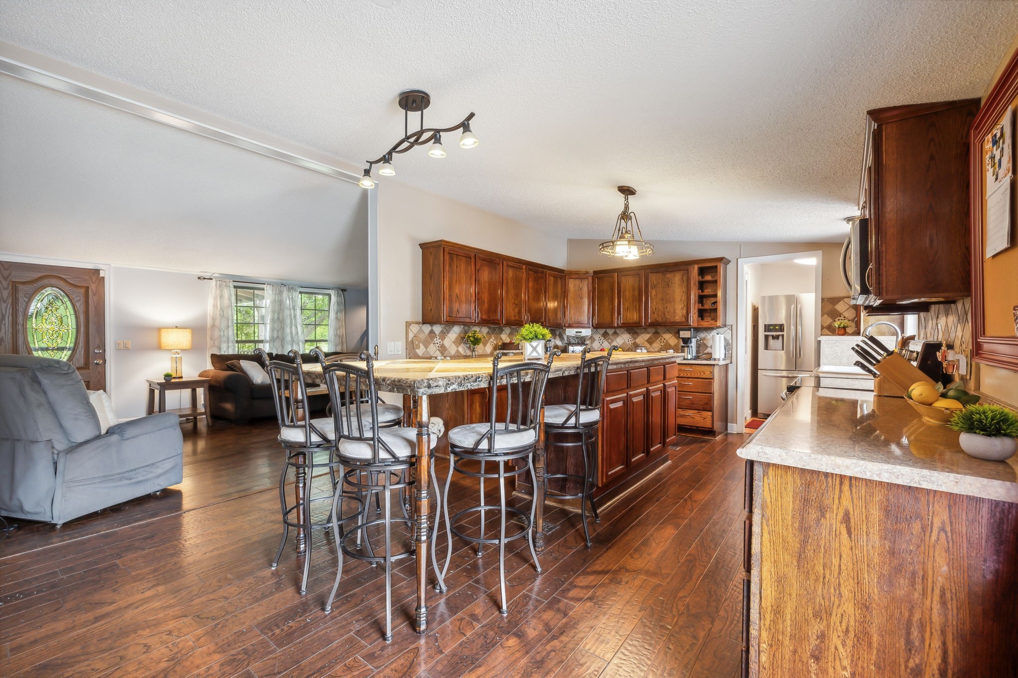 2251 Phillips Rd