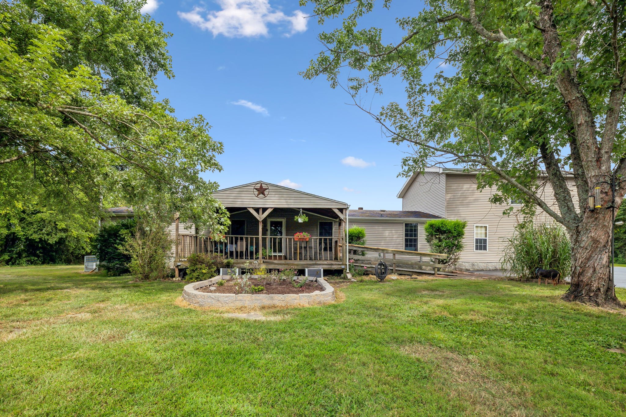 2251 Phillips Rd