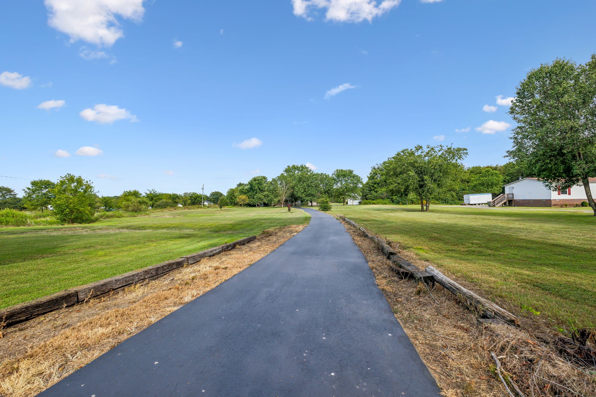 2251 Phillips Rd