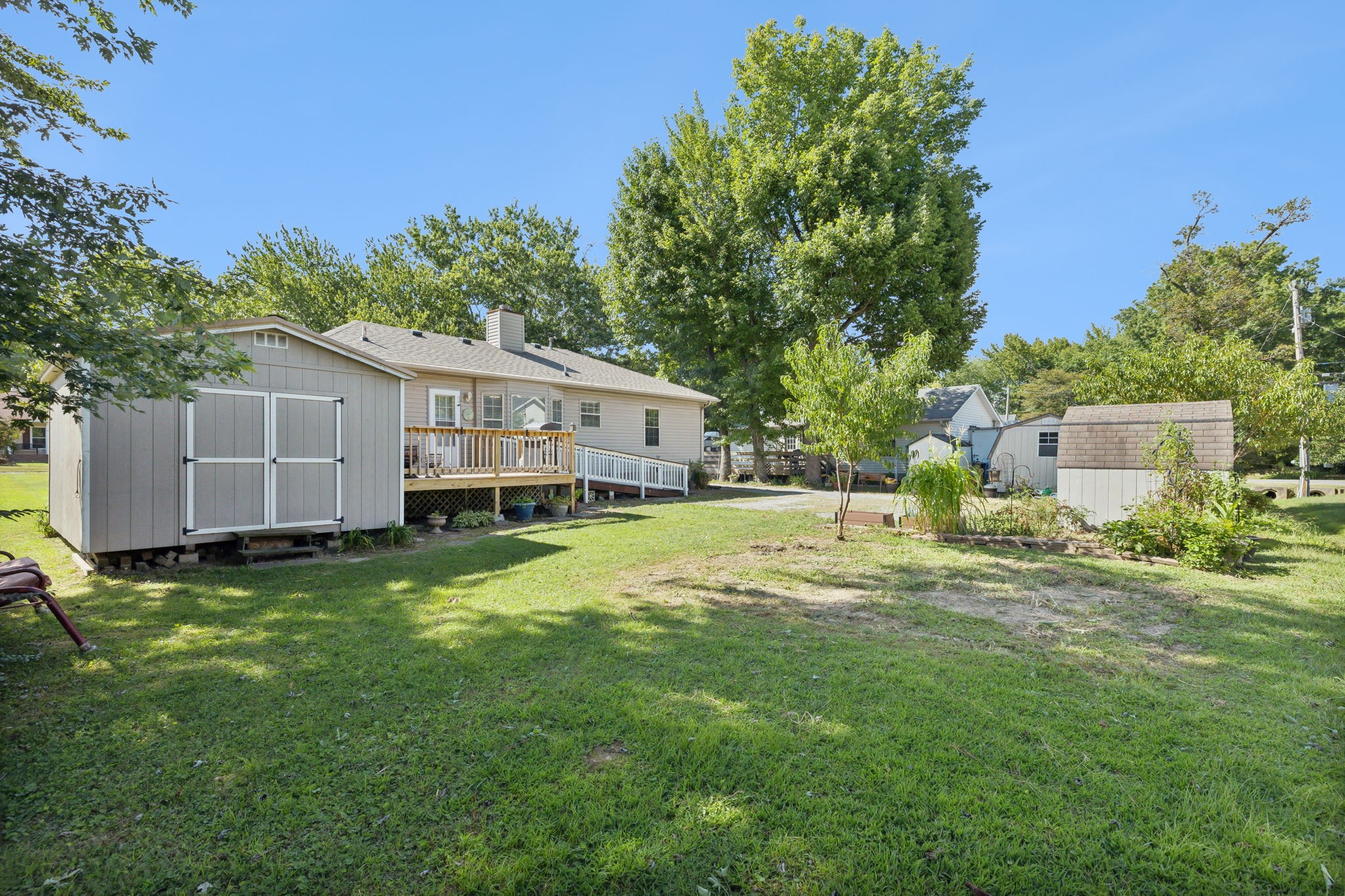 103 Northwoods Dr