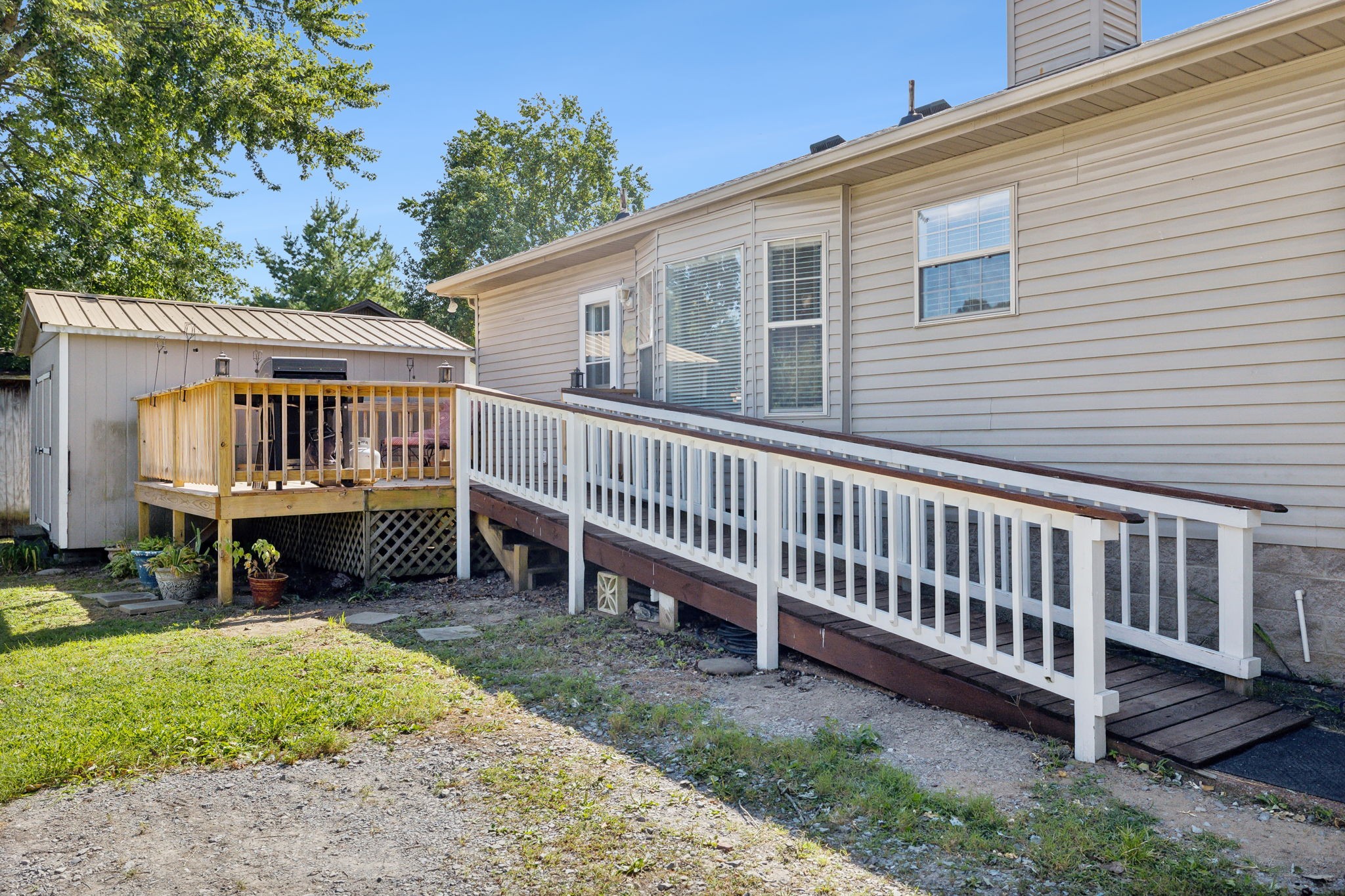 103 Northwoods Dr